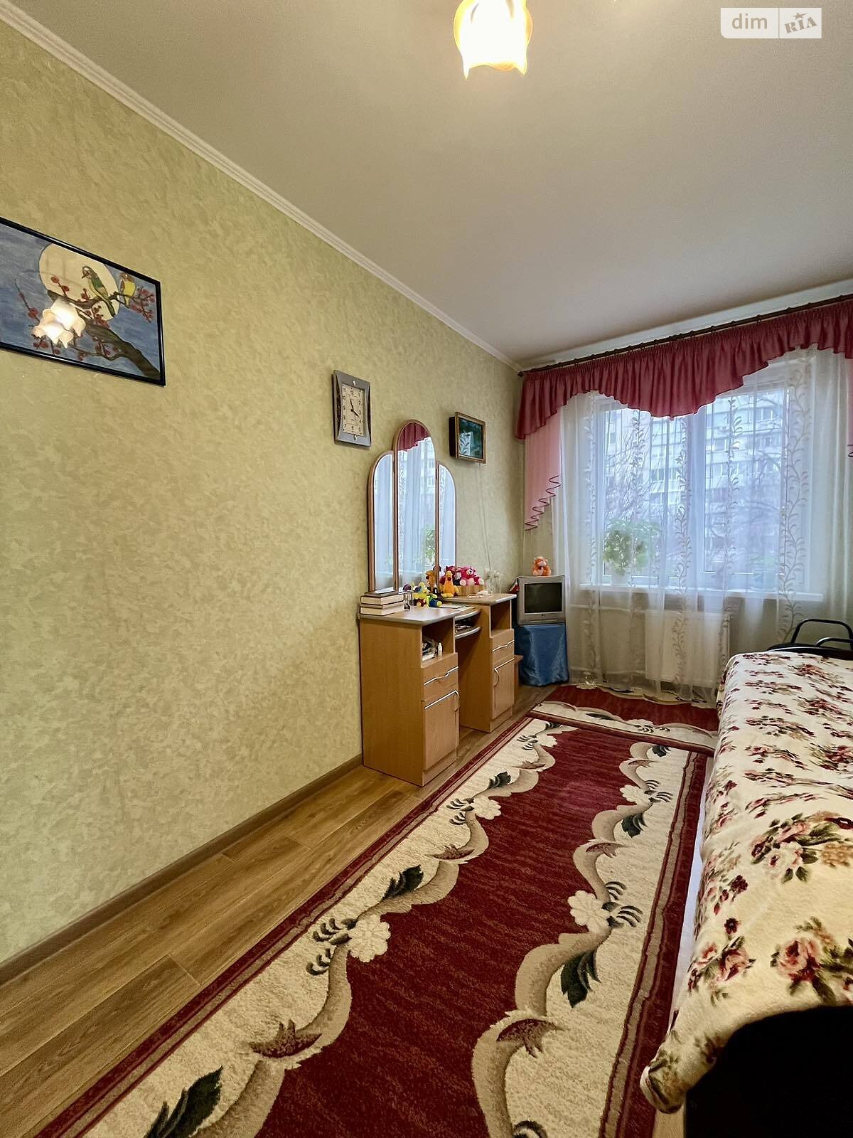 Продажа трехкомнатной квартиры в Черкассах, на ул. Нарбутовская 158, район Крываловский фото 1