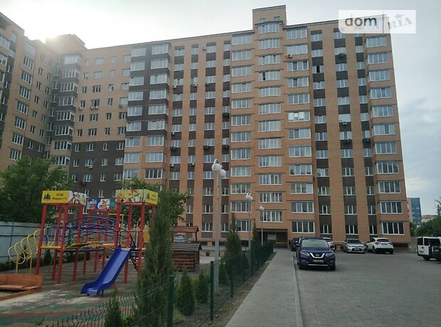 Продажа трехкомнатной квартиры в Черкассах, на просп. Победы район Самолет фото 1 Продажа трехкомнатной квартиры в Черкассах, на просп. Победы район Самолет фото 1