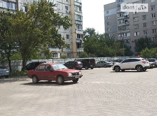 Продажа трехкомнатной квартиры в Черкассах, на просп. Победы район Самолет фото 1 Продажа трехкомнатной квартиры в Черкассах, на просп. Победы район Самолет фото 1
