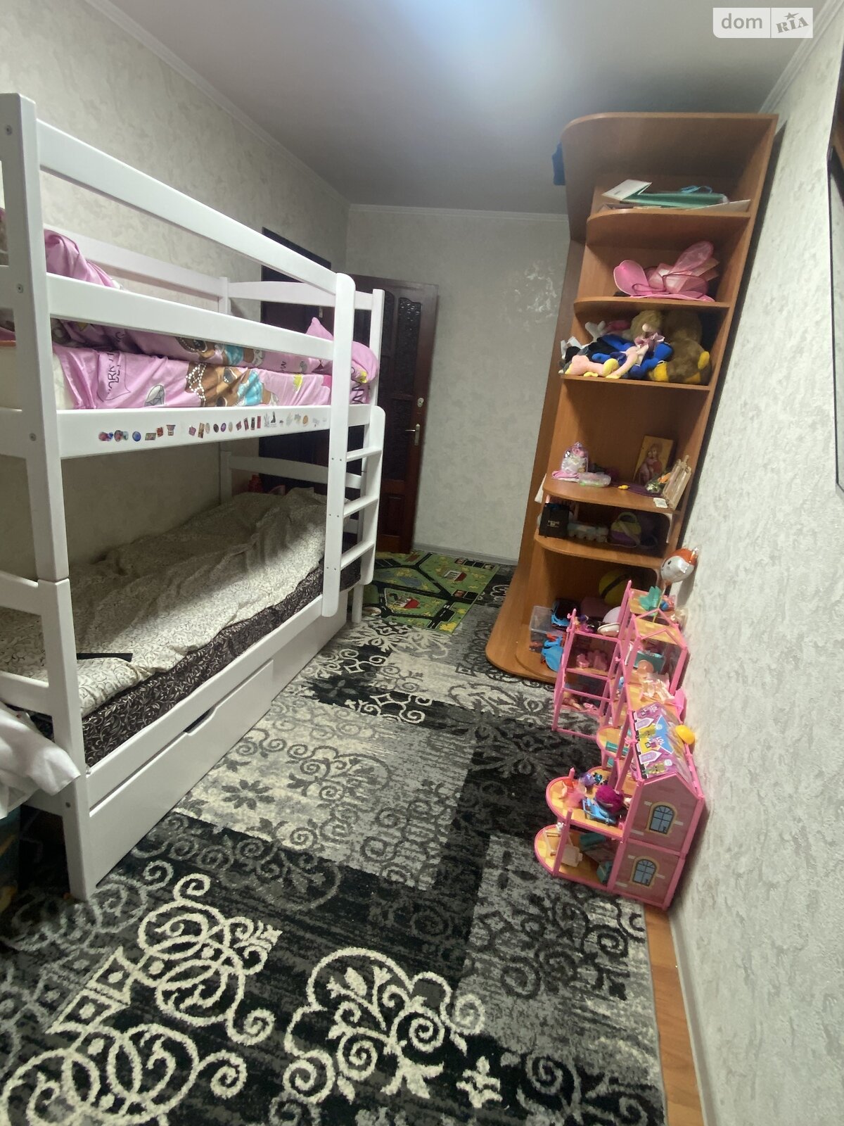 Продажа трехкомнатной квартиры в Черкассах, на ул. Вячеслава Черновола 160/2, фото 1 Продажа трехкомнатной квартиры в Черкассах, на ул. Вячеслава Черновола 160/2, фото 1