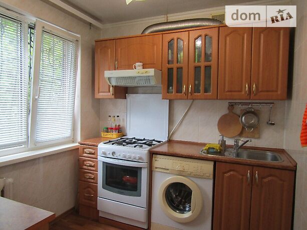 Продажа четырехкомнатной квартиры в Черкассах, на ул. Энгельса район Школьная фото 1 Продажа четырехкомнатной квартиры в Черкассах, на ул. Энгельса район Школьная фото 1