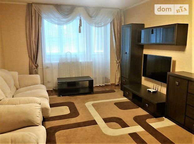 Продажа трехкомнатной квартиры в Черкассах, на бул. Шевченко район Центр фото 1 Продажа трехкомнатной квартиры в Черкассах, на бул. Шевченко район Центр фото 1