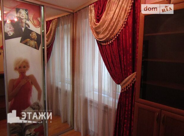 Продаж двокімнатної квартири в Черкасах на вул. Свято-Макаріївська район Центр фото 1 Продаж двокімнатної квартири в Черкасах на вул. Свято-Макаріївська район Центр фото 1