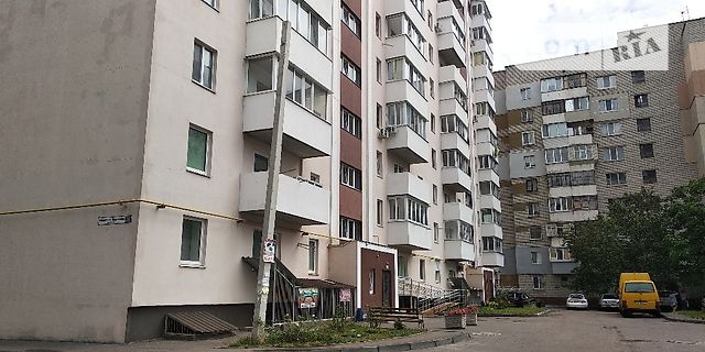 Продажа трехкомнатной квартиры в Черкассах, на ул. Королева Академика, район ЮЗР фото 1