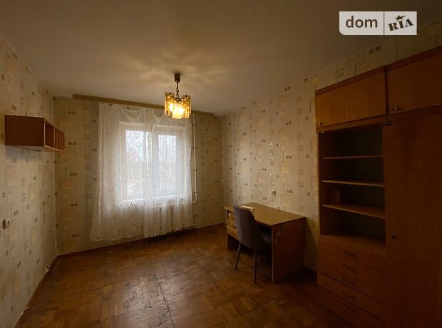 Продажа трехкомнатной квартиры в Чернигове, на просп. Победы, район 5 углов фото 1 Продажа трехкомнатной квартиры в Чернигове, на просп. Победы, район 5 углов фото 1