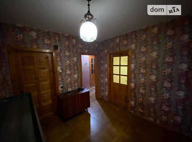 Продажа трехкомнатной квартиры в Чернигове, на просп. Победы, район 5 углов фото 1 Продажа трехкомнатной квартиры в Чернигове, на просп. Победы, район 5 углов фото 1