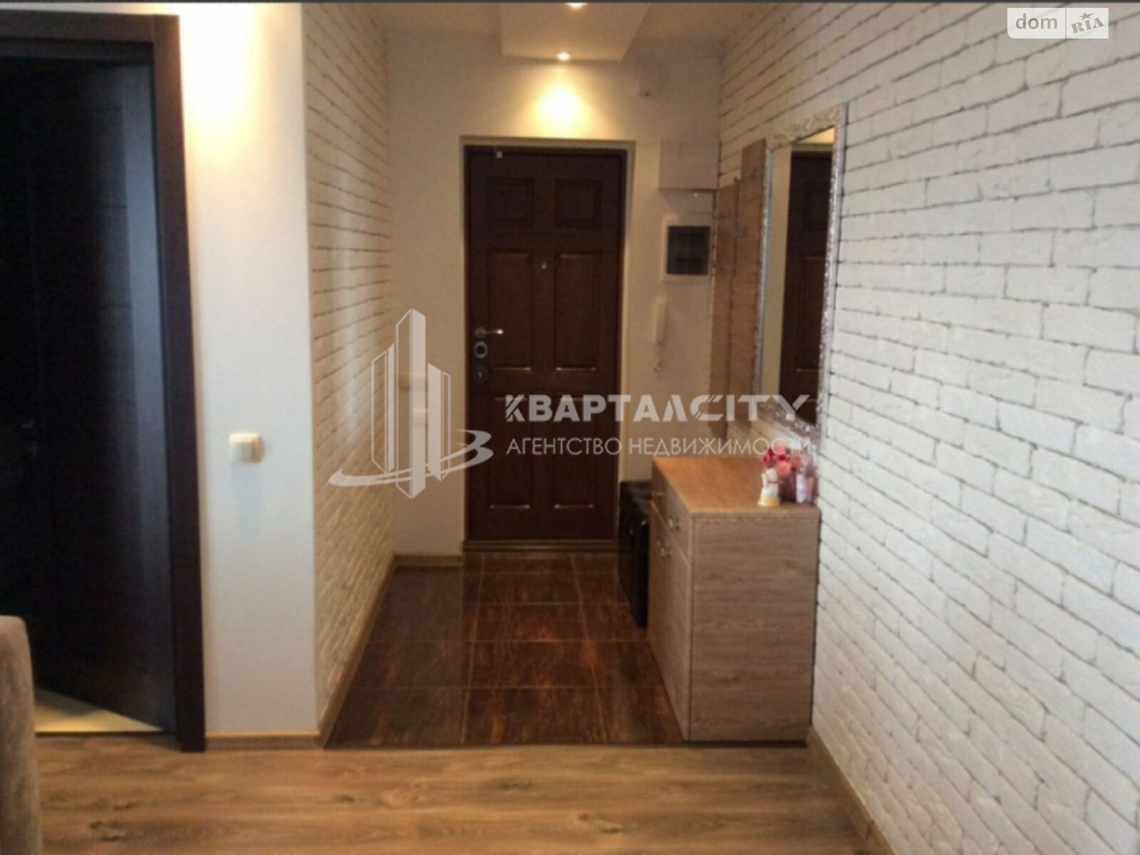 Продажа трехкомнатной квартиры в Чернигове, на ул. 1-й танковой бригады 31, район Березки фото 1