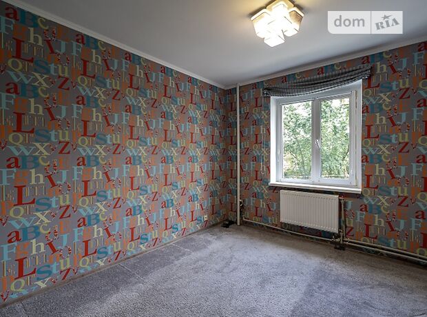 Продажа трехкомнатной квартиры в Чернигове, на ул. Олега Кошевого 35, район Боевая фото 1 Продажа трехкомнатной квартиры в Чернигове, на ул. Олега Кошевого 35, район Боевая фото 1