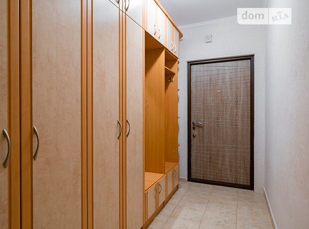 Продажа трехкомнатной квартиры в Чернигове, на ул. Олега Кошевого 35, район Боевая фото 1 Продажа трехкомнатной квартиры в Чернигове, на ул. Олега Кошевого 35, район Боевая фото 1