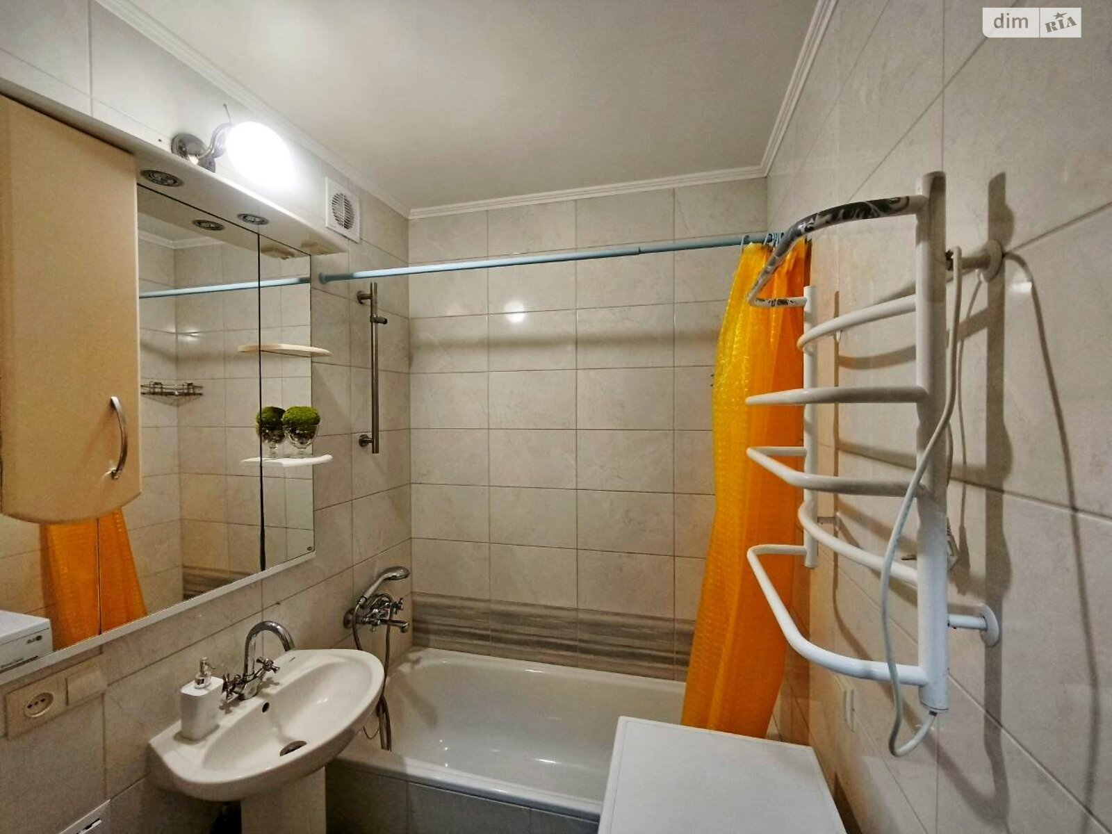 Продаж двокімнатної квартири в Чернігові, на вул. Борисоглібська 5, район Деснянський фото 1