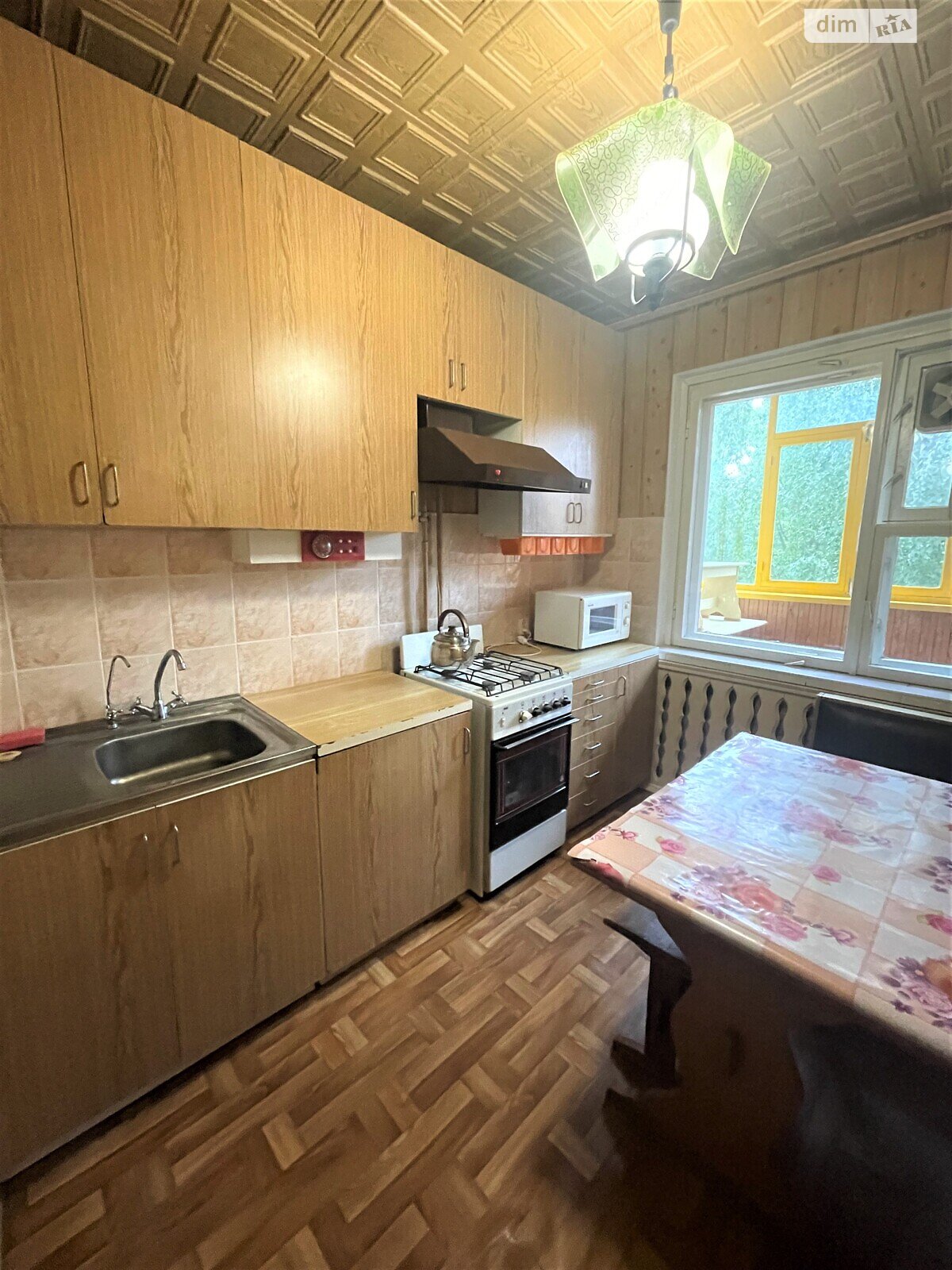 Продажа трехкомнатной квартиры в Чернигове, на ул. Космонавтов, район Деснянский фото 1 Продажа трехкомнатной квартиры в Чернигове, на ул. Космонавтов, район Деснянский фото 1