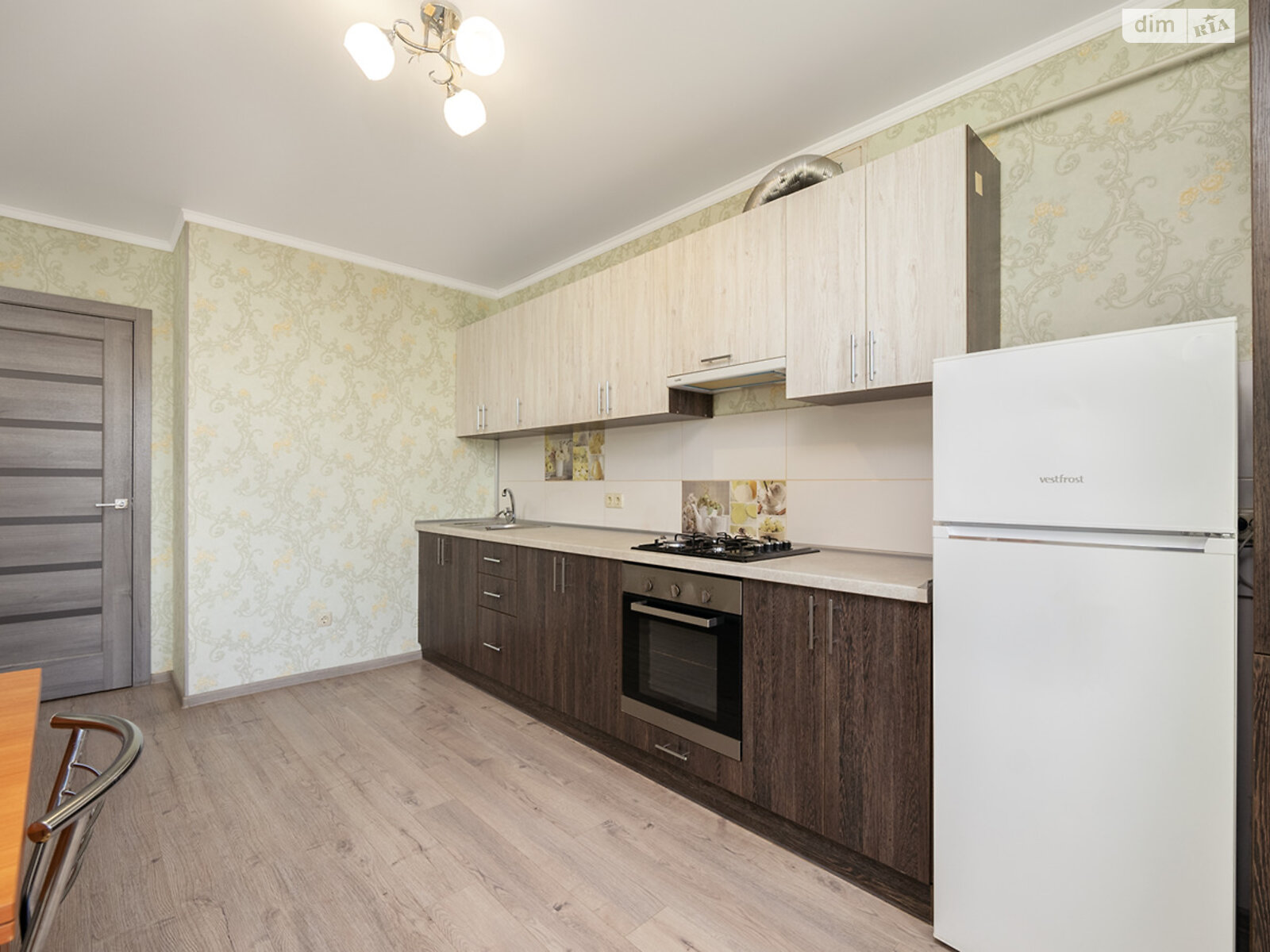 Продажа однокомнатной квартиры в Чернигове, на ул. Курсанта Еськова 26, район Деснянский фото 1 Продажа однокомнатной квартиры в Чернигове, на ул. Курсанта Еськова 26, район Деснянский фото 1