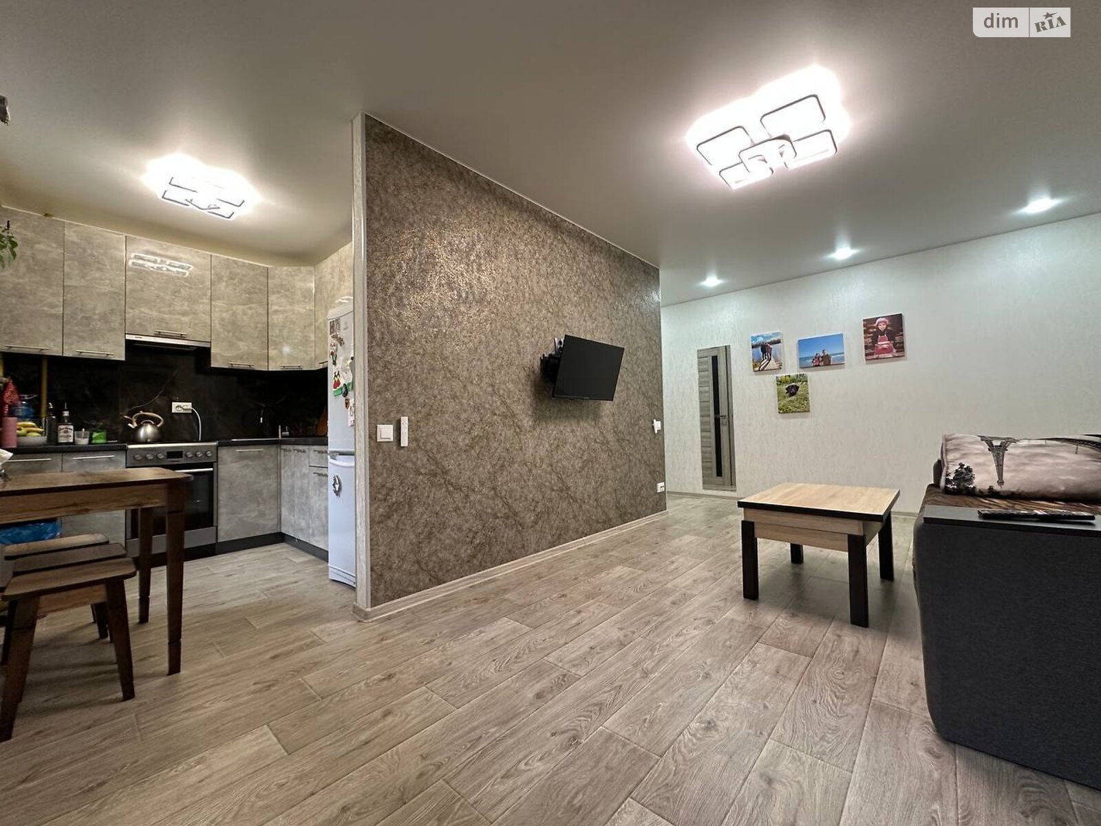 Продажа трехкомнатной квартиры в Чернигове, на ул. Летная 17, район Деснянский фото 1