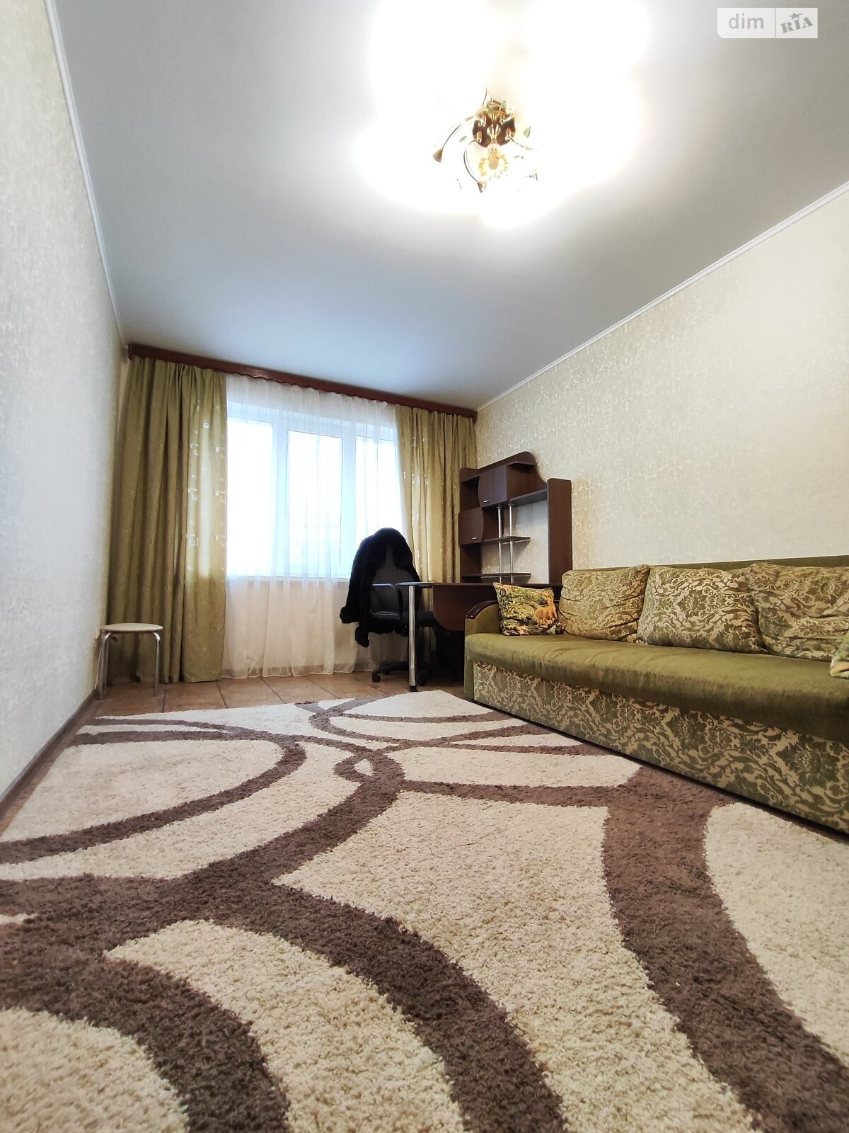 Продаж трикімнатної квартири в Чернігові, на просп. Левка Лук'яненка 18, район Деснянський фото 1 Продаж трикімнатної квартири в Чернігові, на просп. Левка Лук'яненка 18, район Деснянський фото 1