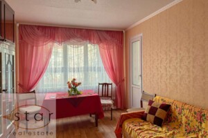 Продажа трехкомнатной квартиры в Чернигове, на просп. Михаила Грушевского 157, район Деснянский фото 2
