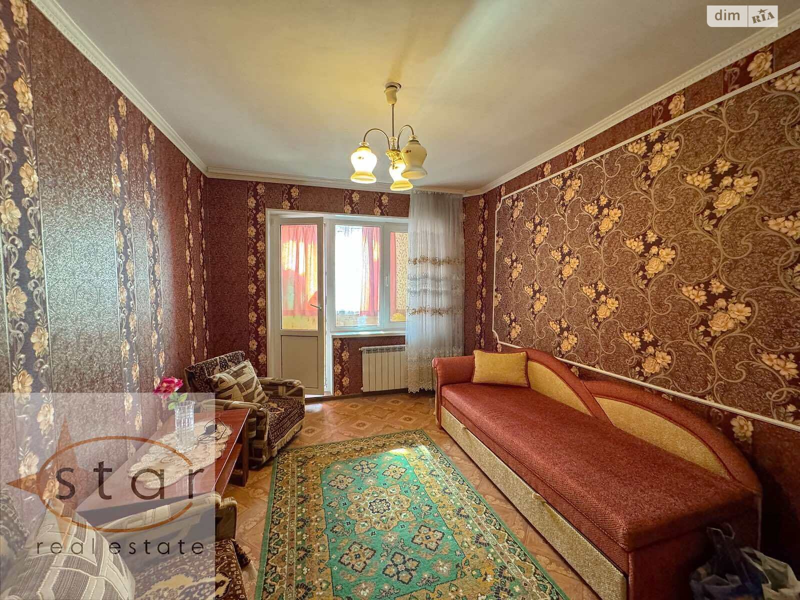 Продажа трехкомнатной квартиры в Чернигове, на просп. Михаила Грушевского 157, район Деснянский фото 1