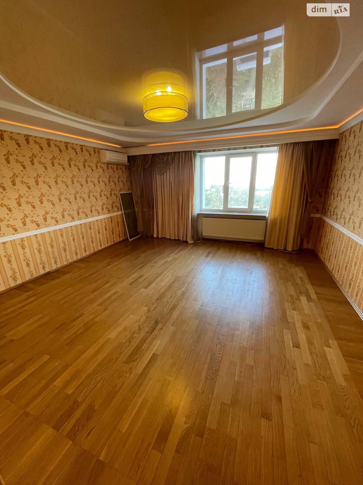 Продаж шестикімнатної квартири в Чернігові, на вул. Міхнюка Олега 41А корпус 1, район Деснянський фото 1 Продаж шестикімнатної квартири в Чернігові, на вул. Міхнюка Олега 41А корпус 1, район Деснянський фото 1