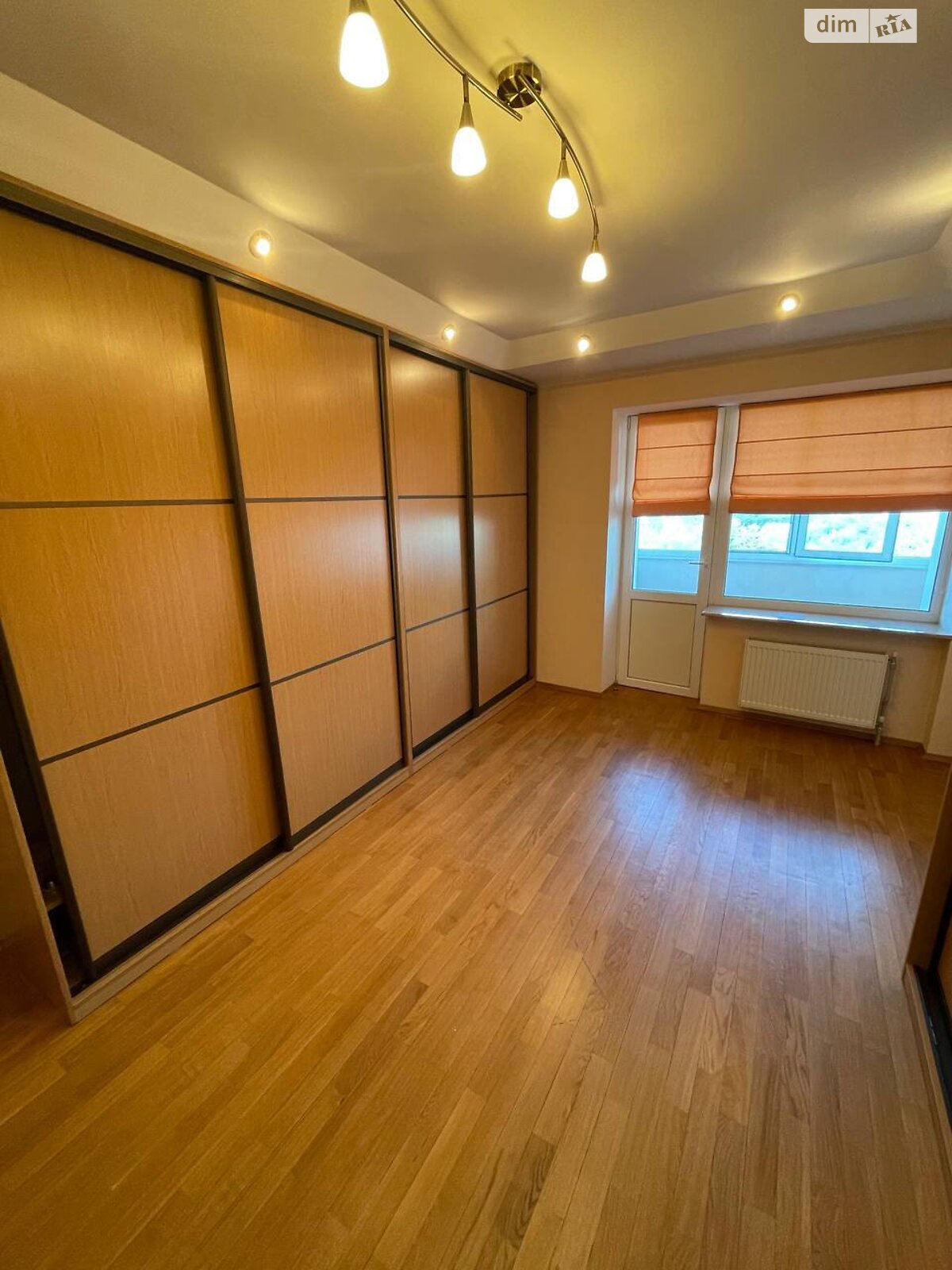 Продаж шестикімнатної квартири в Чернігові, на вул. Міхнюка Олега 41А корпус 1, район Деснянський фото 1 Продаж шестикімнатної квартири в Чернігові, на вул. Міхнюка Олега 41А корпус 1, район Деснянський фото 1