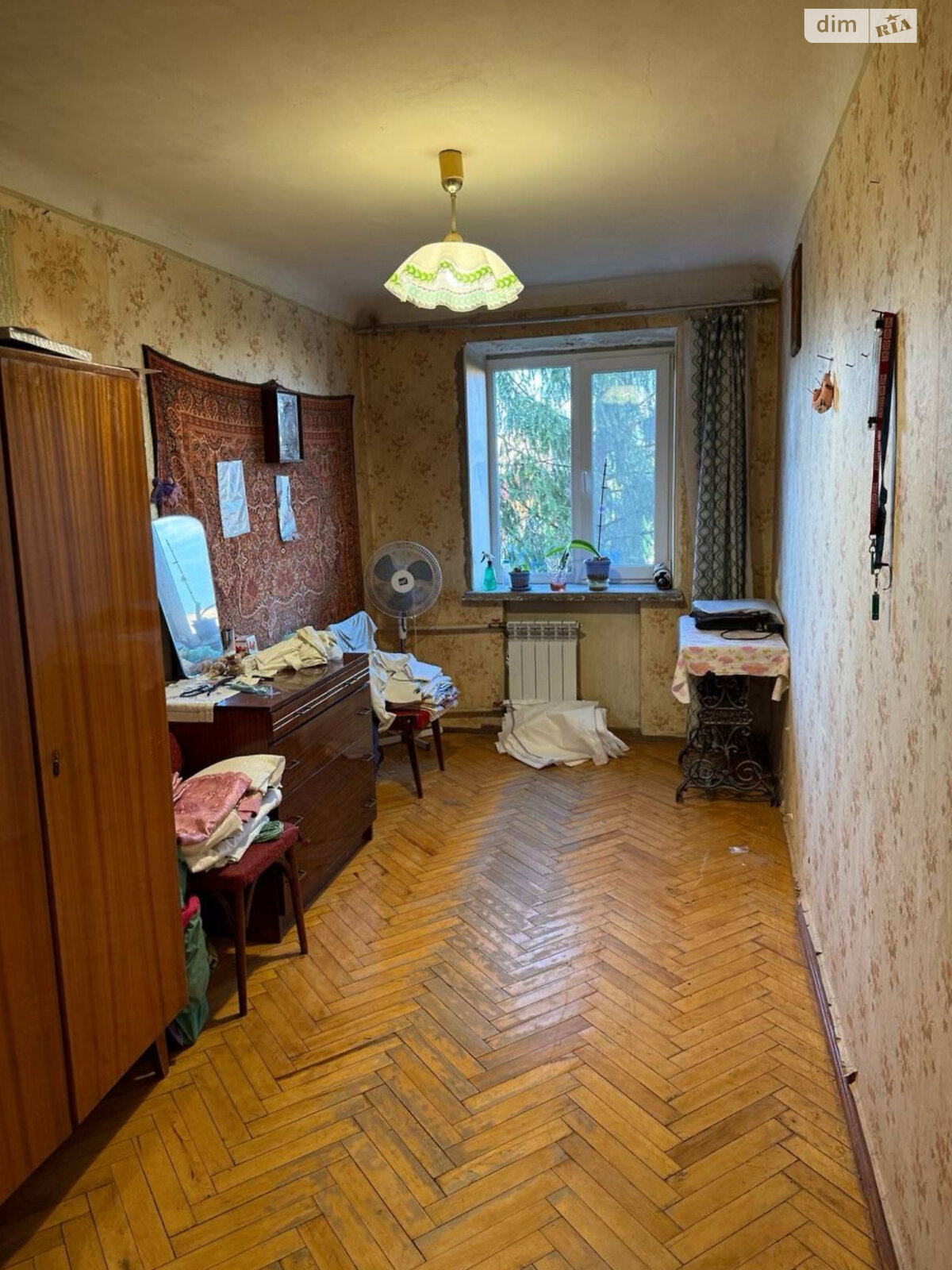 Продаж трикімнатної квартири в Чернігові, на просп. Миру 35, район Деснянський фото 1 Продаж трикімнатної квартири в Чернігові, на просп. Миру 35, район Деснянський фото 1