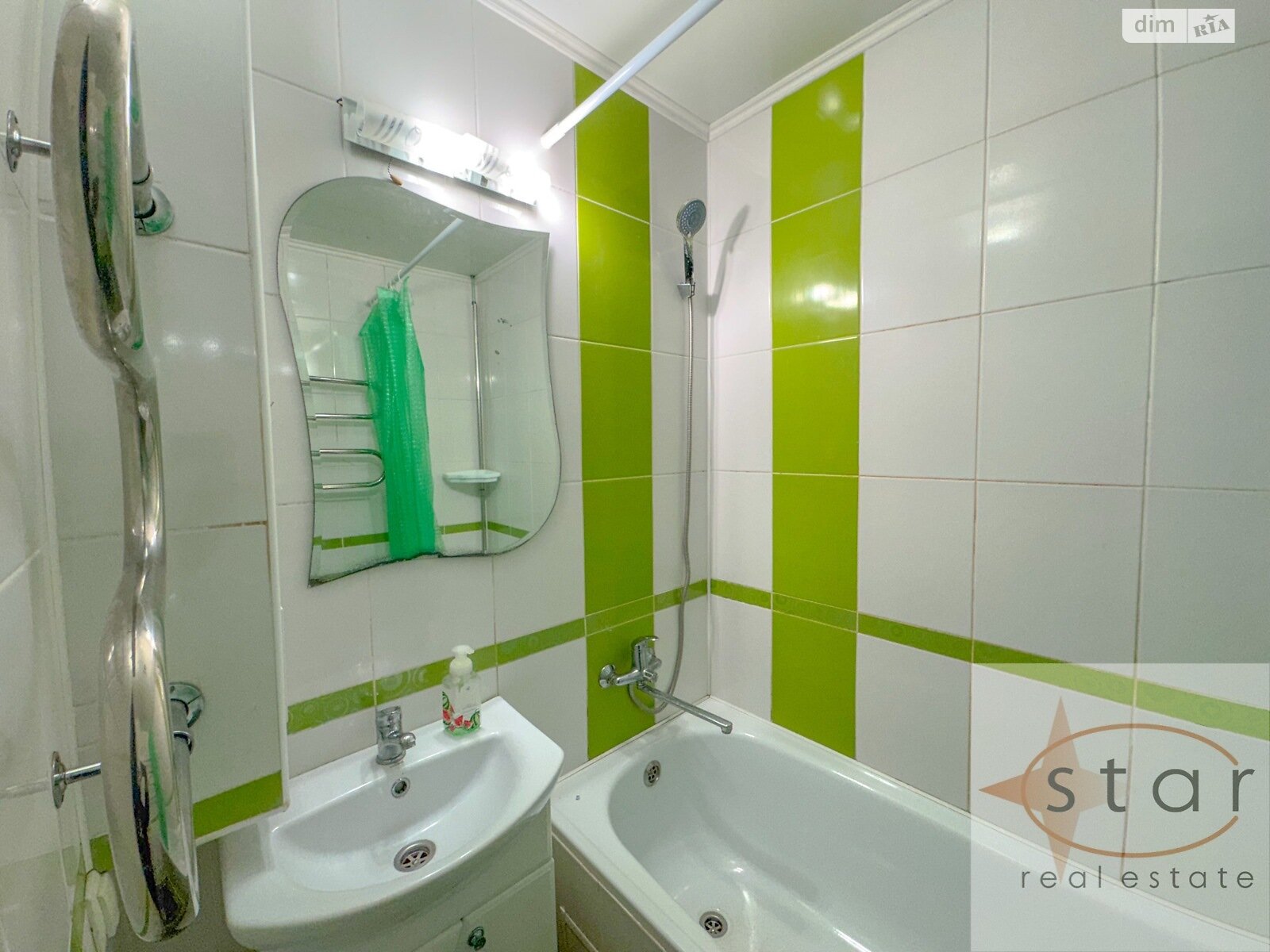 Продажа двухкомнатной квартиры в Чернигове, на просп. Мира 213А, район Деснянский фото 1