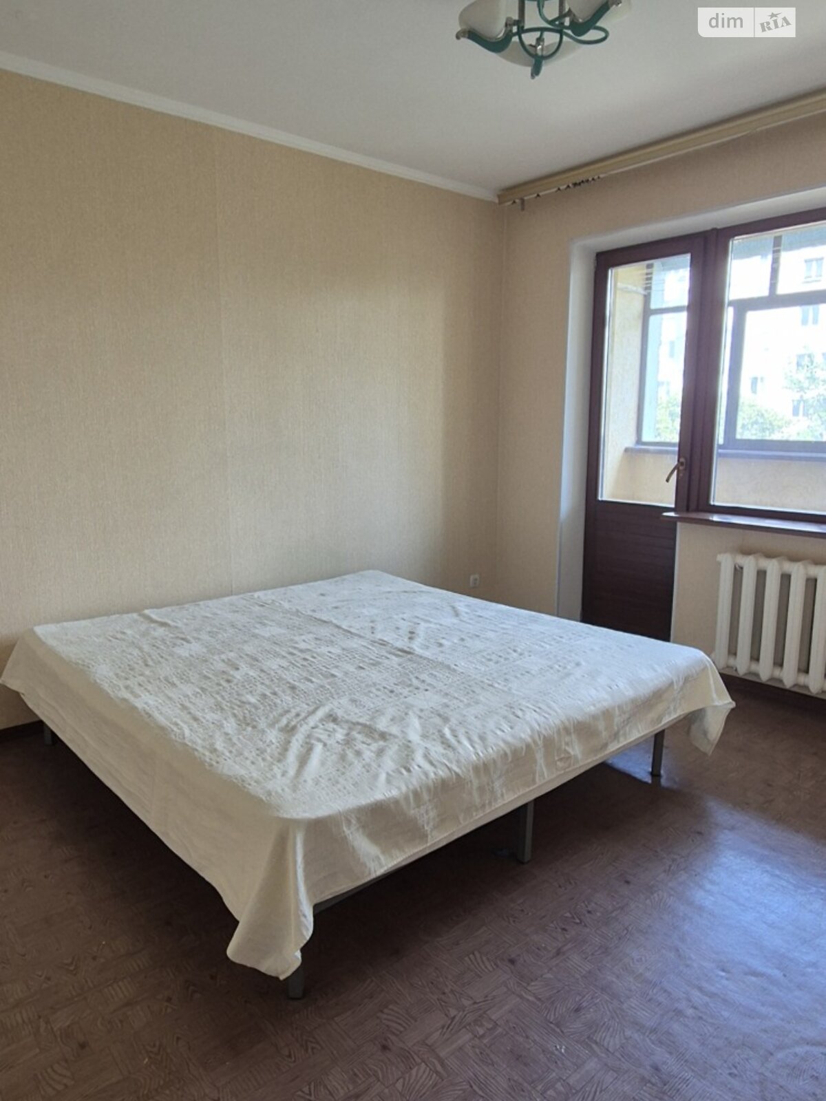Продажа трехкомнатной квартиры в Чернигове, на ул. Мстиславская, район Деснянский фото 1 Продажа трехкомнатной квартиры в Чернигове, на ул. Мстиславская, район Деснянский фото 1