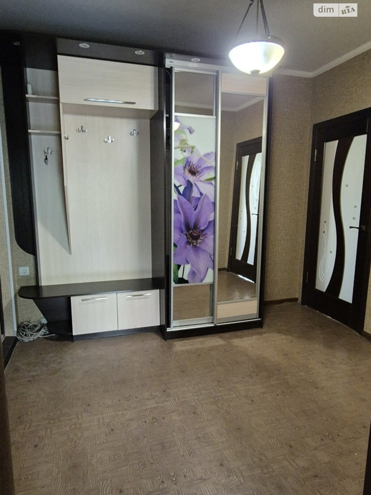 Продажа трехкомнатной квартиры в Чернигове, на ул. Мстиславская, район Деснянский фото 1 Продажа трехкомнатной квартиры в Чернигове, на ул. Мстиславская, район Деснянский фото 1