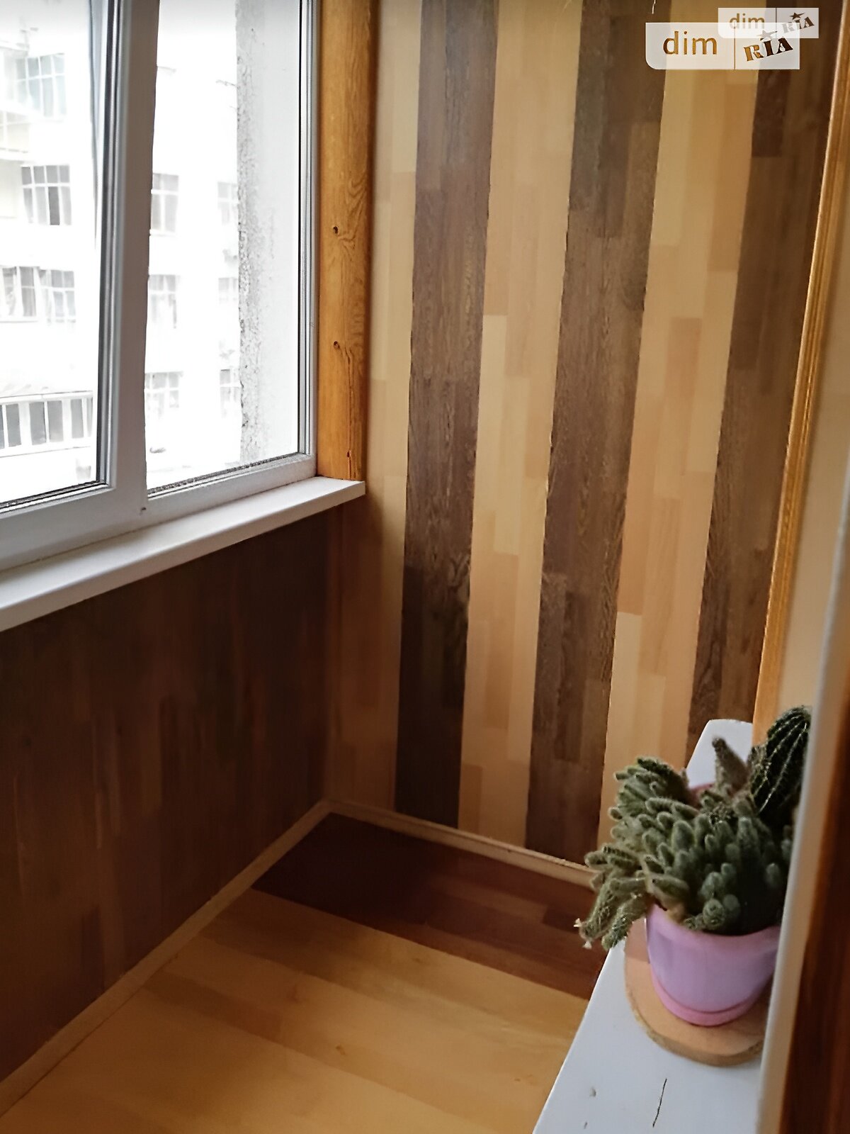 Продаж трикімнатної квартири в Чернігові, на просп. Перемоги 159, район Деснянський фото 1 Продаж трикімнатної квартири в Чернігові, на просп. Перемоги 159, район Деснянський фото 1