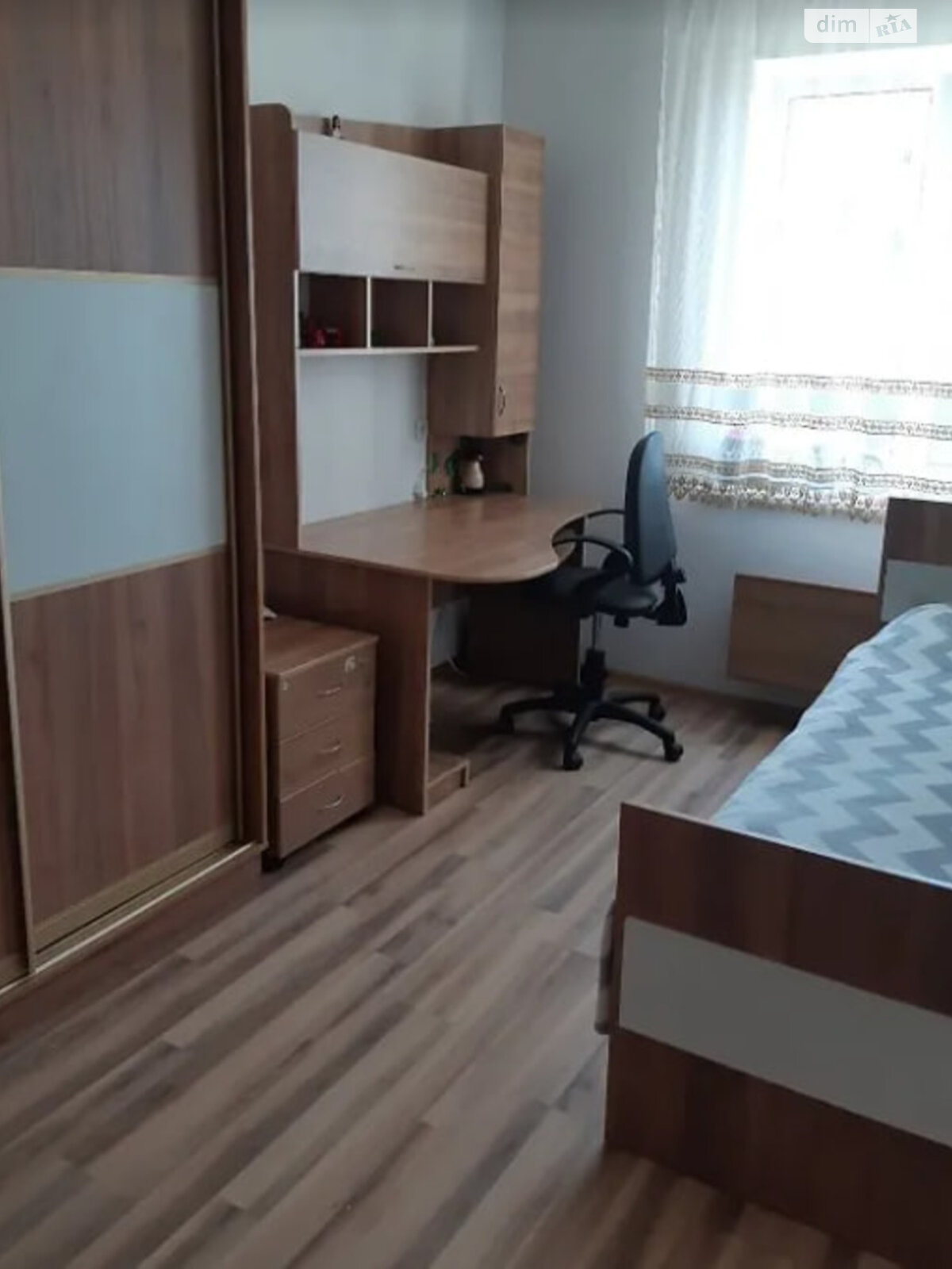 Продаж трикімнатної квартири в Чернігові, на просп. Перемоги 159, район Деснянський фото 1 Продаж трикімнатної квартири в Чернігові, на просп. Перемоги 159, район Деснянський фото 1