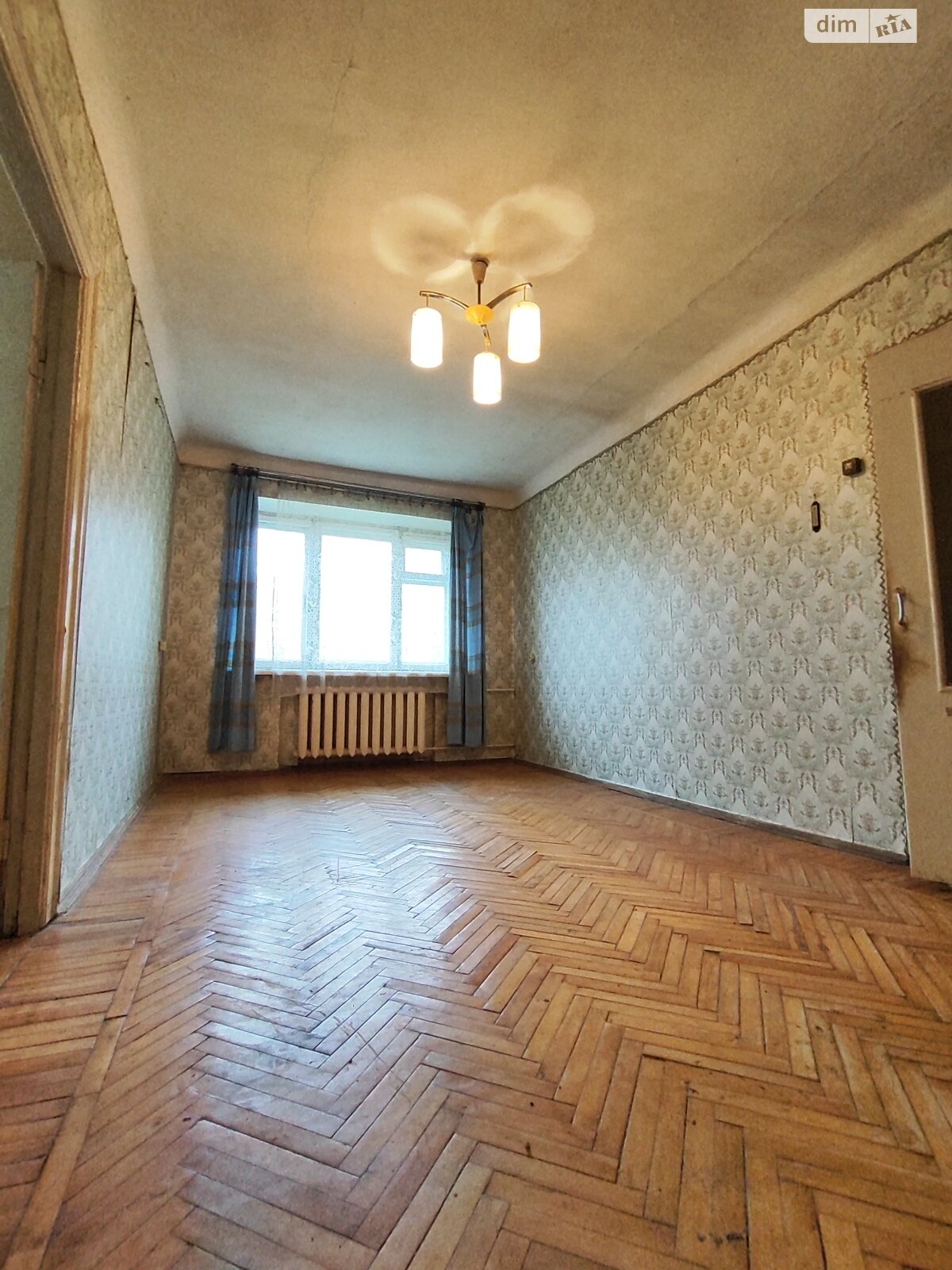 Продажа двухкомнатной квартиры в Чернигове, на просп. Победы 98, район Деснянский фото 1 Продажа двухкомнатной квартиры в Чернигове, на просп. Победы 98, район Деснянский фото 1