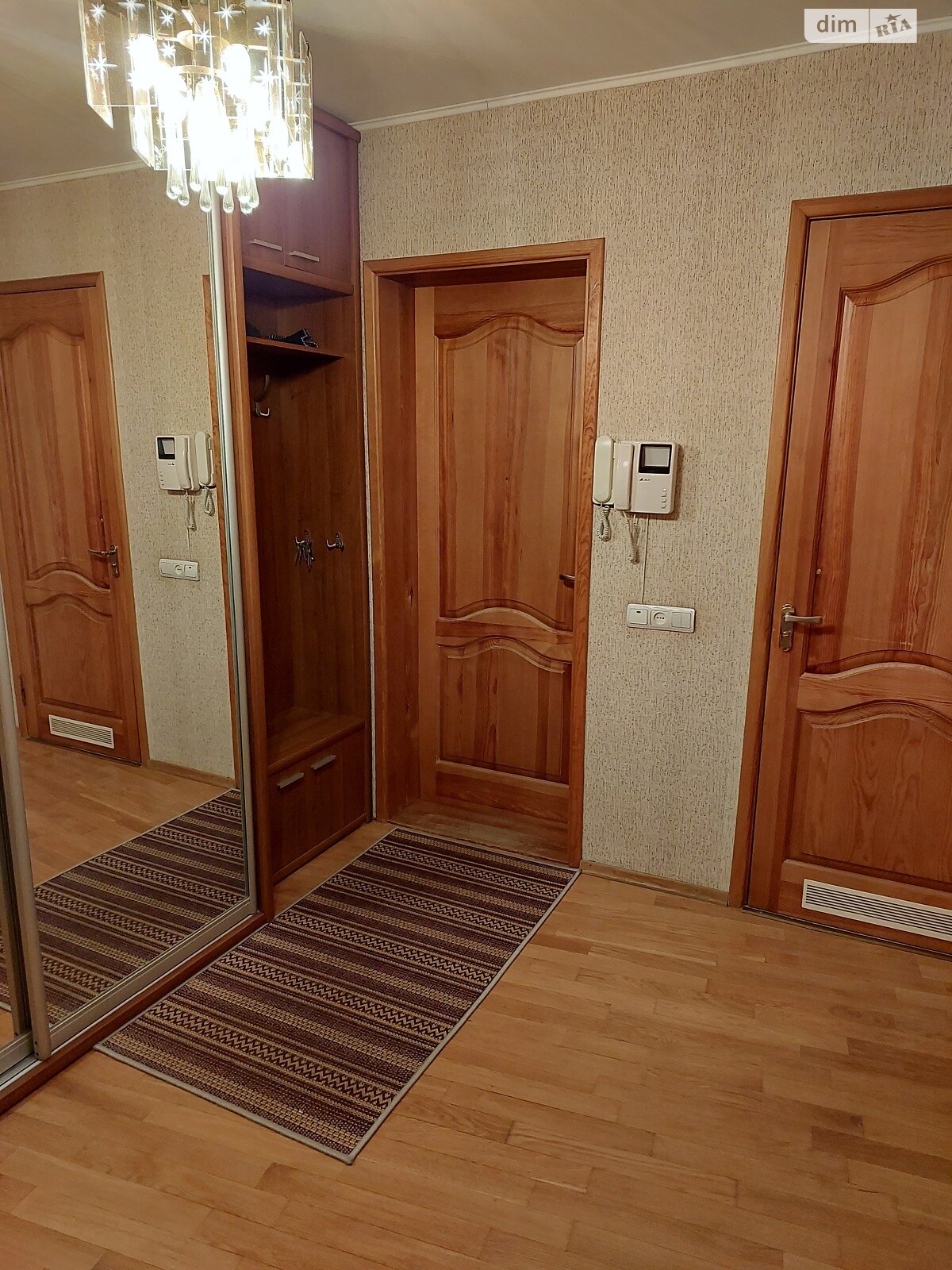 Продажа трехкомнатной квартиры в Чернигове, на ул. Пятницкая 61, район Деснянский фото 1