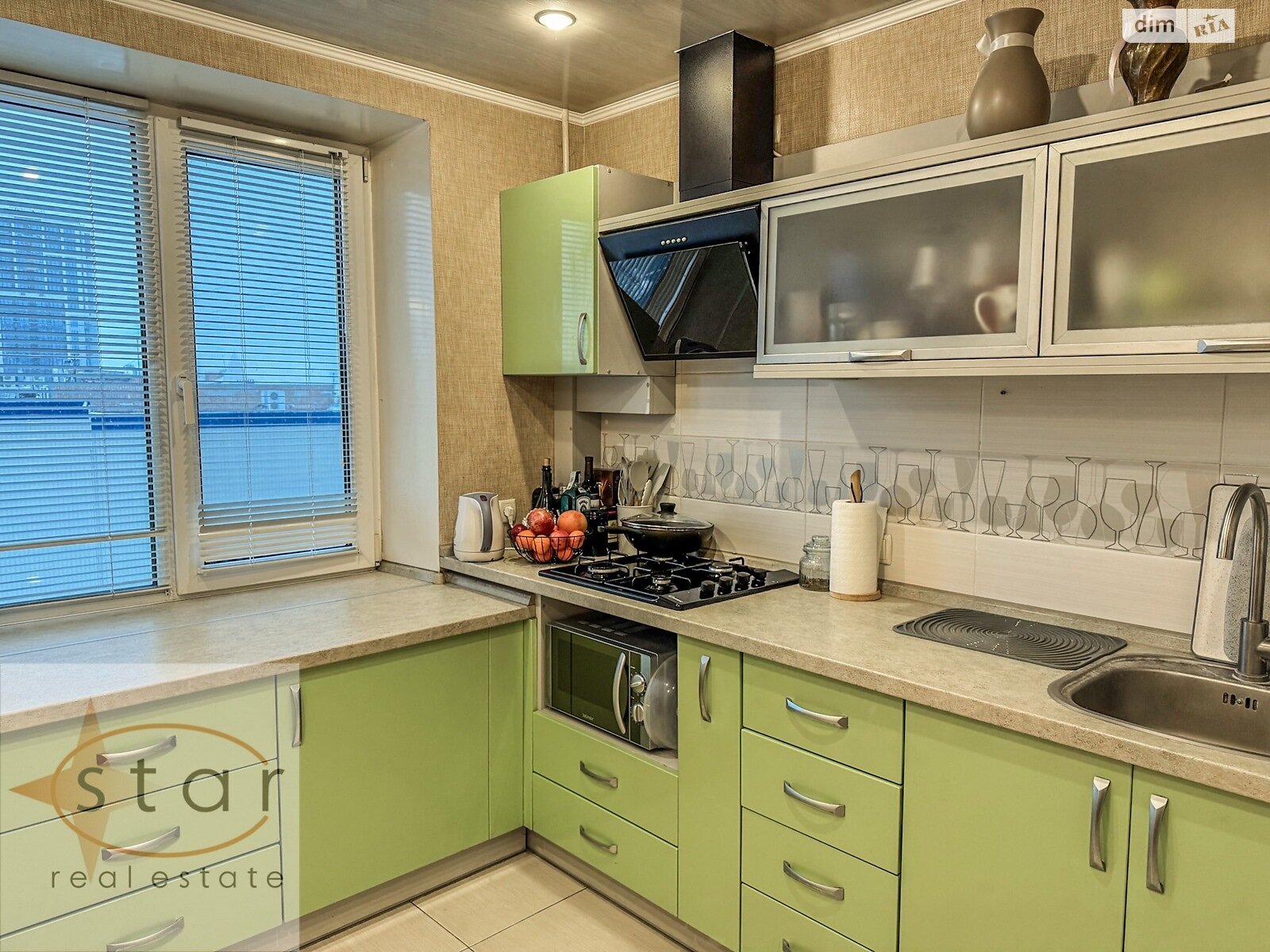 Продажа двухкомнатной квартиры в Чернигове, на ул. Пятницкая 68 корпус 2, район Деснянский фото 1