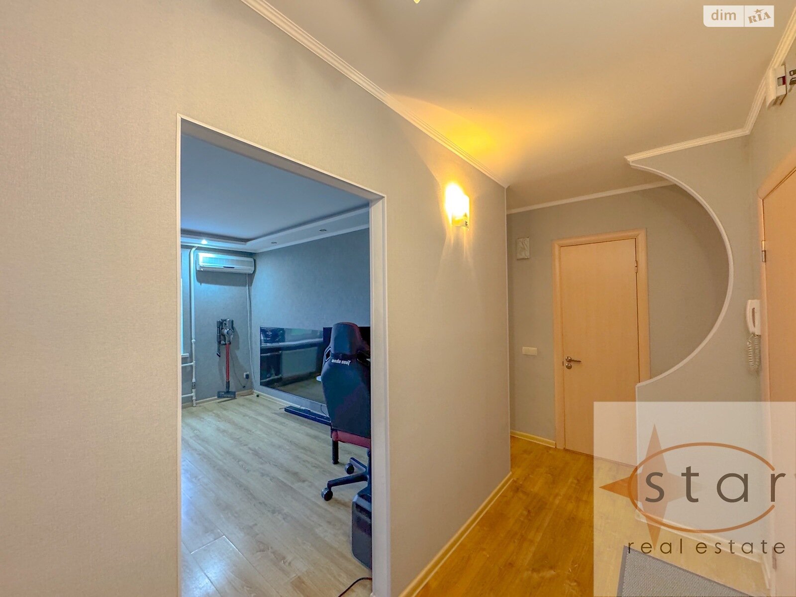 Продажа двухкомнатной квартиры в Чернигове, на ул. Пятницкая 68 корпус 2, район Деснянский фото 1