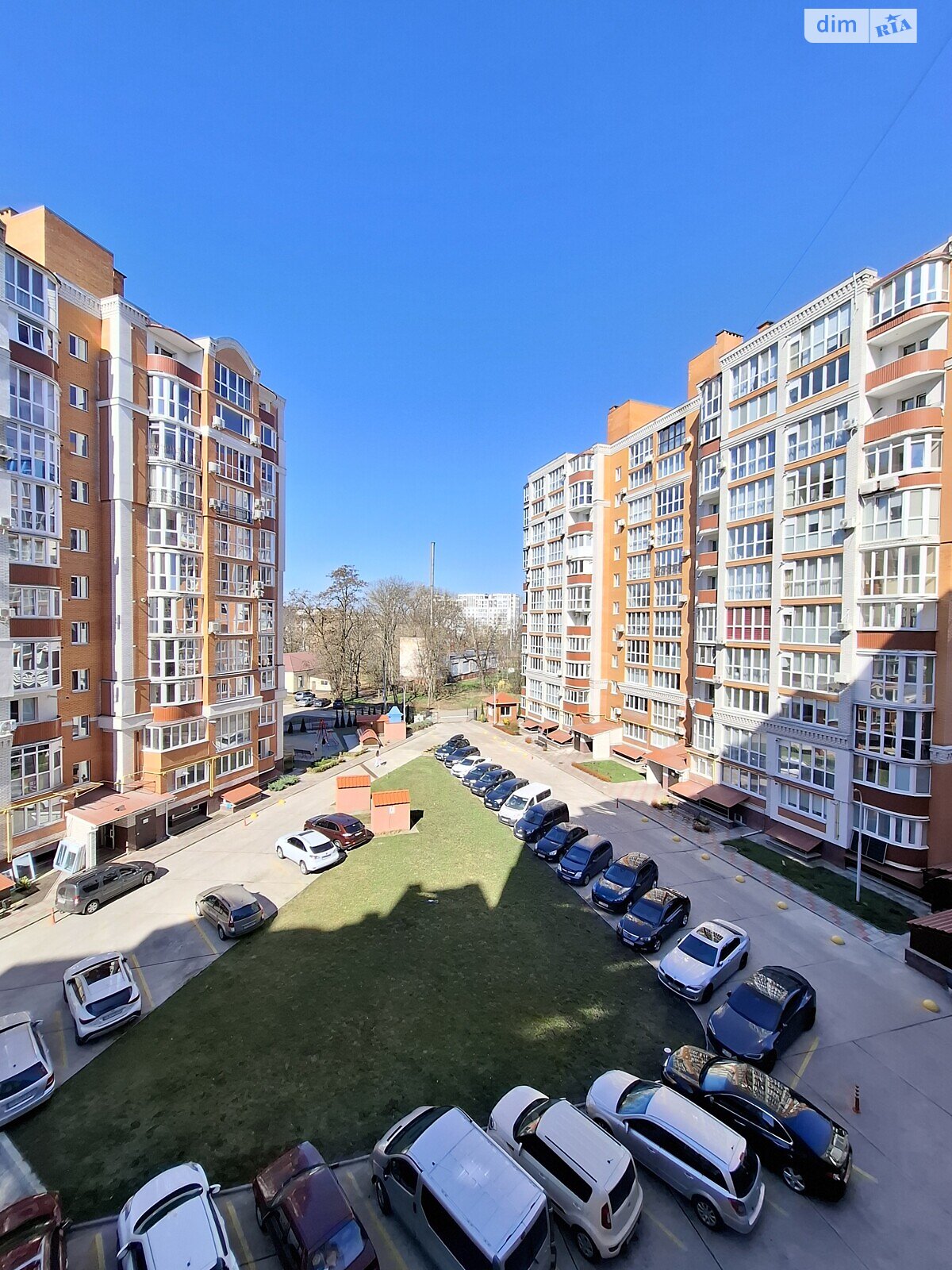 Продажа трехкомнатной квартиры в Чернигове, на ул. Шевченко 99Б, район Деснянский фото 1 Продажа трехкомнатной квартиры в Чернигове, на ул. Шевченко 99Б, район Деснянский фото 1