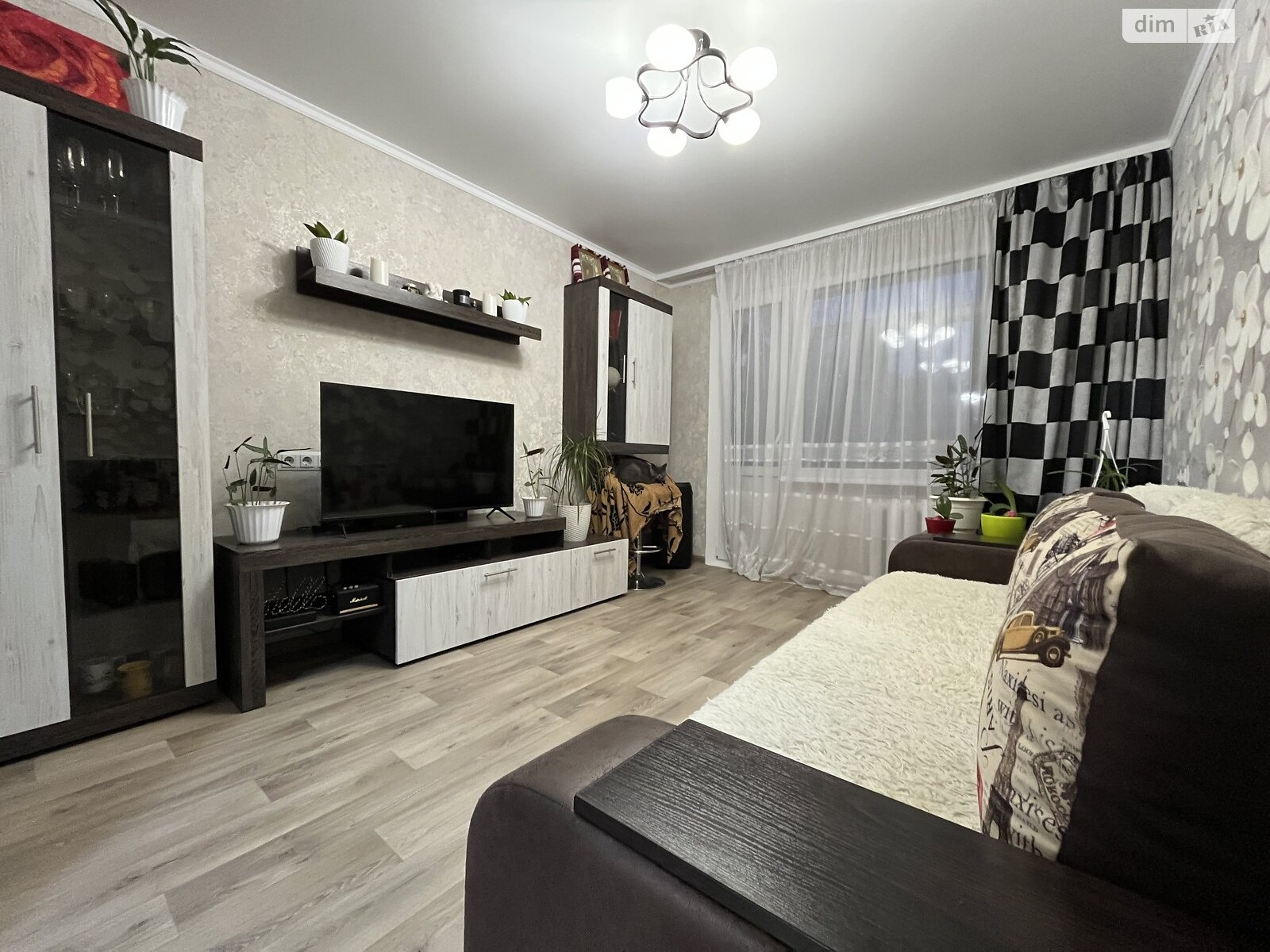 Продаж двокімнатної квартири в Чернігові, на вул. Рятувальників, район Деснянський фото 1 Продаж двокімнатної квартири в Чернігові, на вул. Рятувальників, район Деснянський фото 1