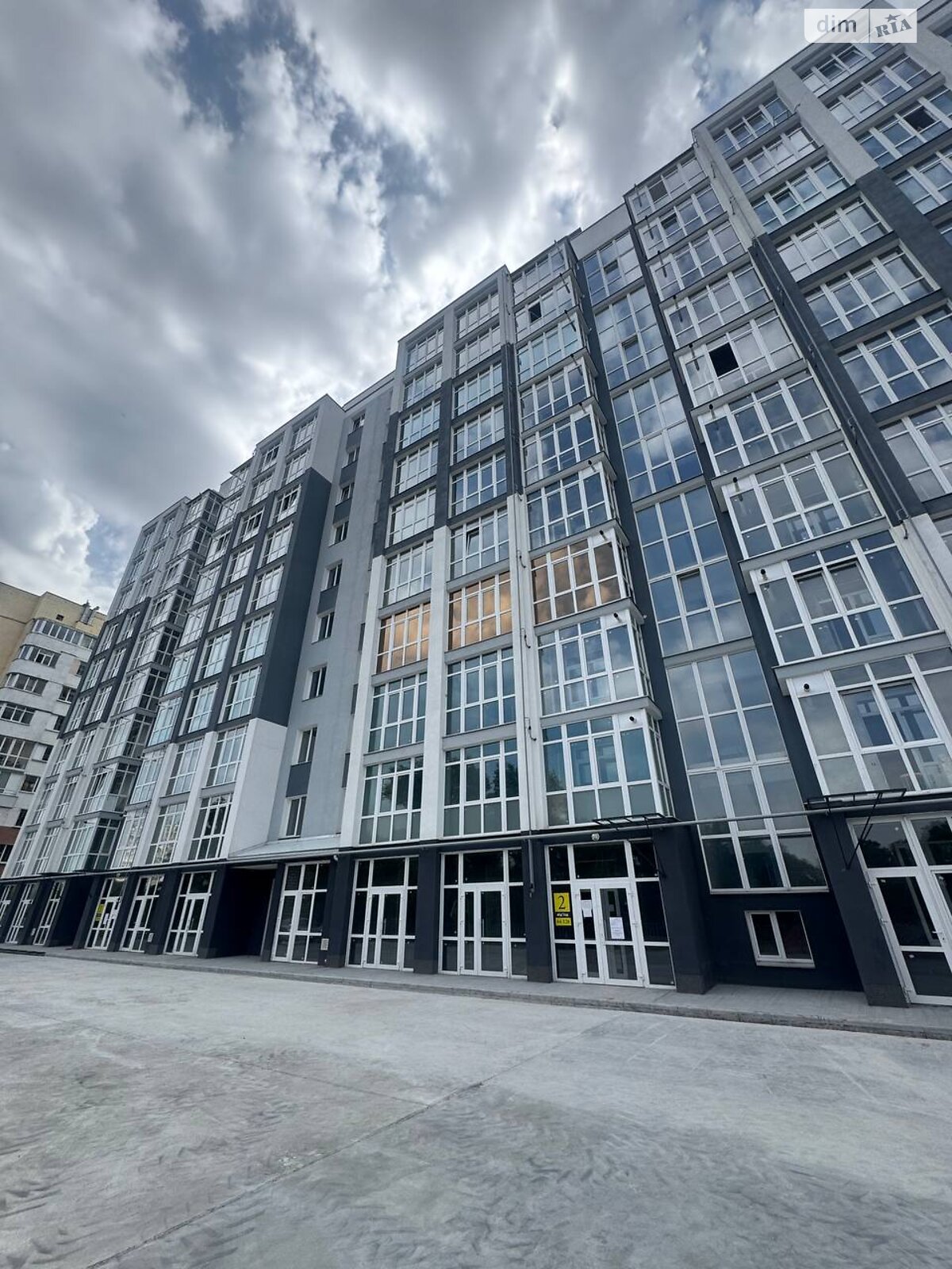 Продажа трехкомнатной квартиры в Чернигове, на ул. Василия Стуса 33, район Деснянский фото 1 Продажа трехкомнатной квартиры в Чернигове, на ул. Василия Стуса 33, район Деснянский фото 1