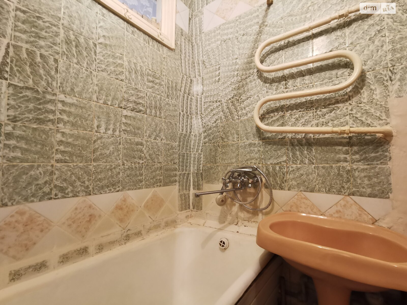 Продажа однокомнатной квартиры в Чернигове, на ул. Защитников Украины 10, район Деснянский фото 1 Продажа однокомнатной квартиры в Чернигове, на ул. Защитников Украины 10, район Деснянский фото 1