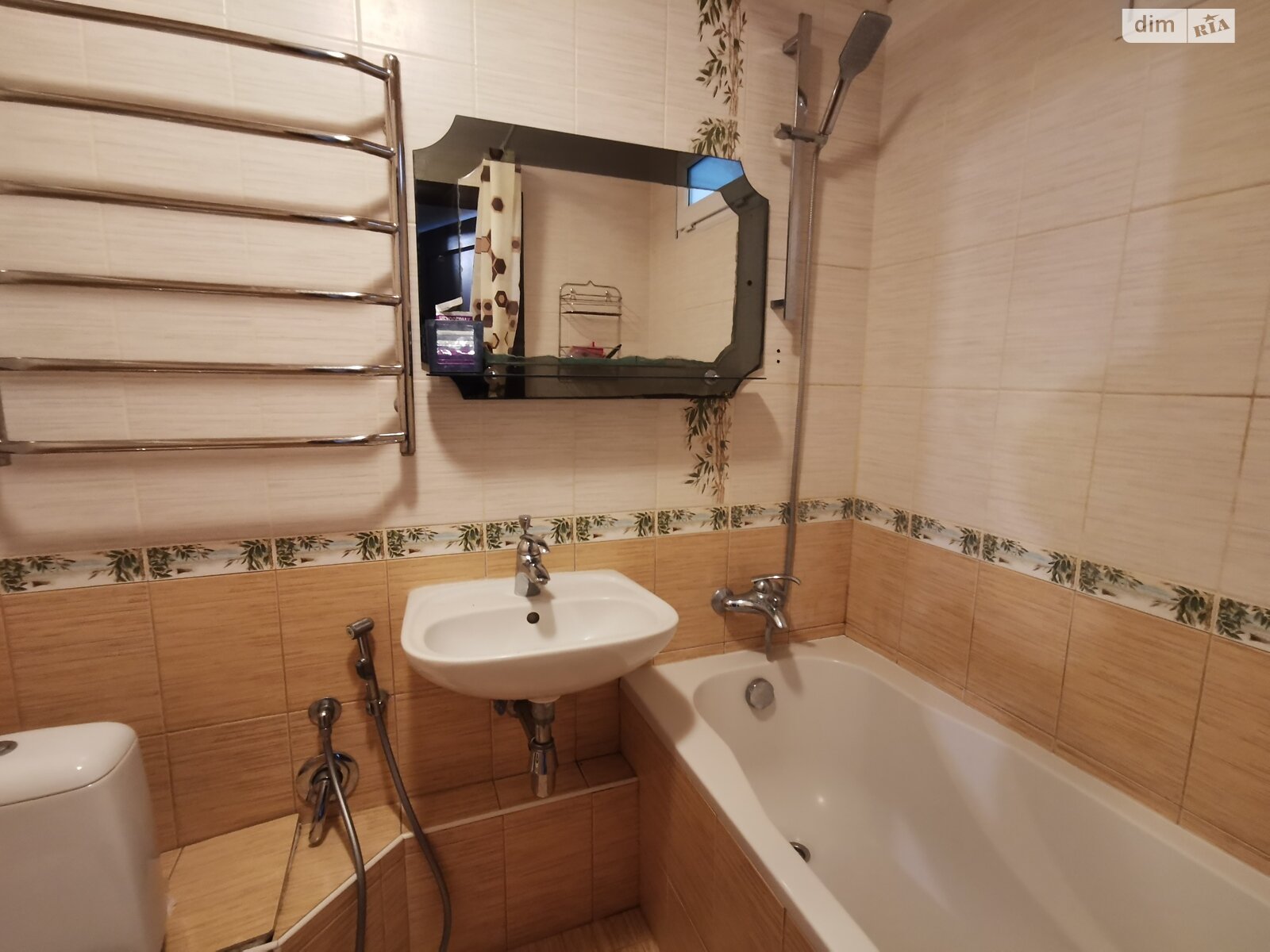 Продаж двокімнатної квартири в Чернігові, на вул. Захисників України 13Б, район Деснянський фото 1 Продаж двокімнатної квартири в Чернігові, на вул. Захисників України 13Б, район Деснянський фото 1