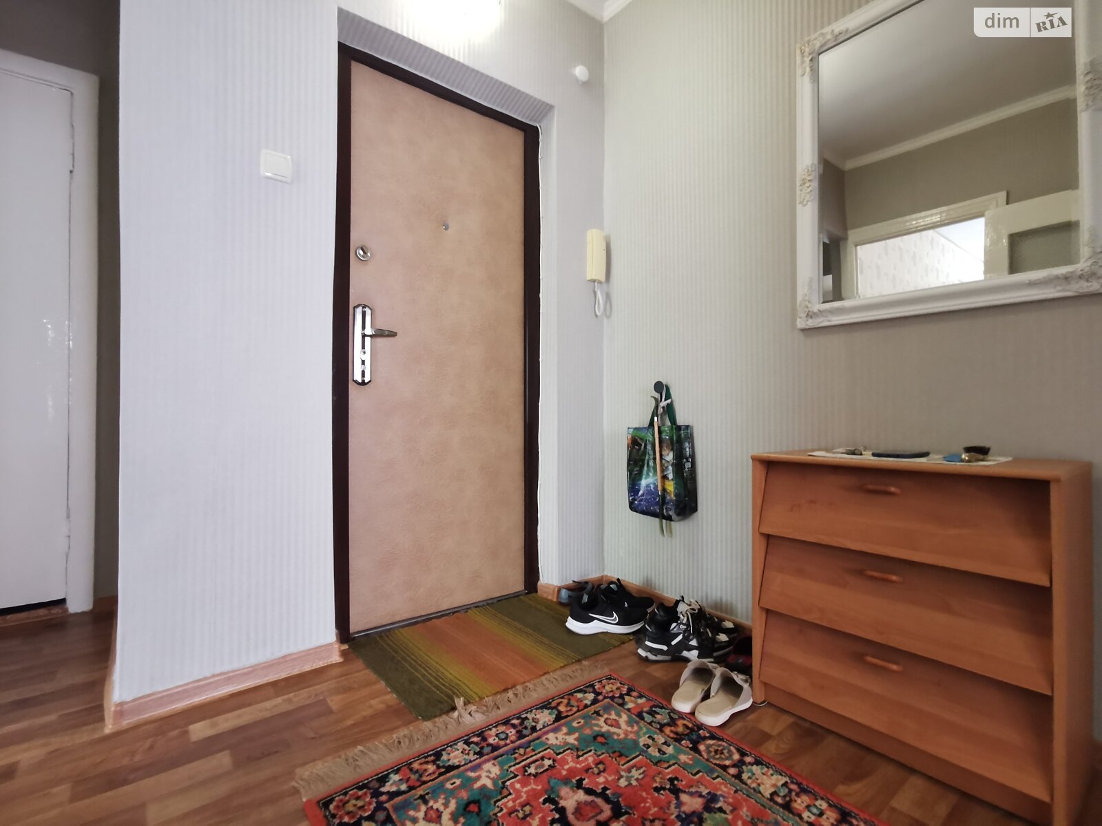 Продаж двокімнатної квартири в Чернігові, на вул. Захисників України 9А, район Деснянський фото 1 Продаж двокімнатної квартири в Чернігові, на вул. Захисників України 9А, район Деснянський фото 1