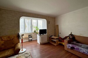 Продаж трикімнатної квартири в Чернігові, на вул. Захисників України 17, район Деснянський фото 2