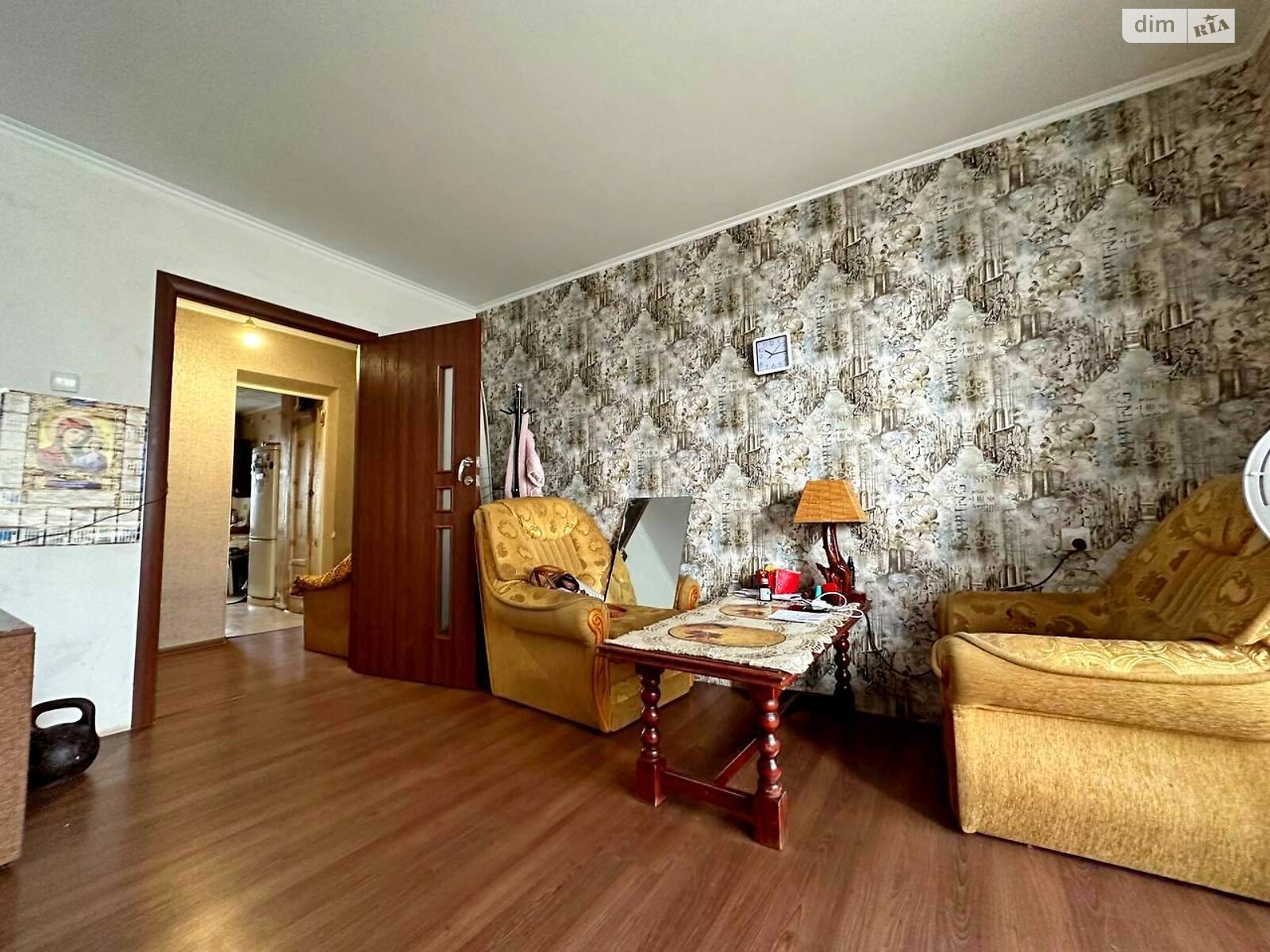 Продаж трикімнатної квартири в Чернігові, на вул. Захисників України 17, район Деснянський фото 1