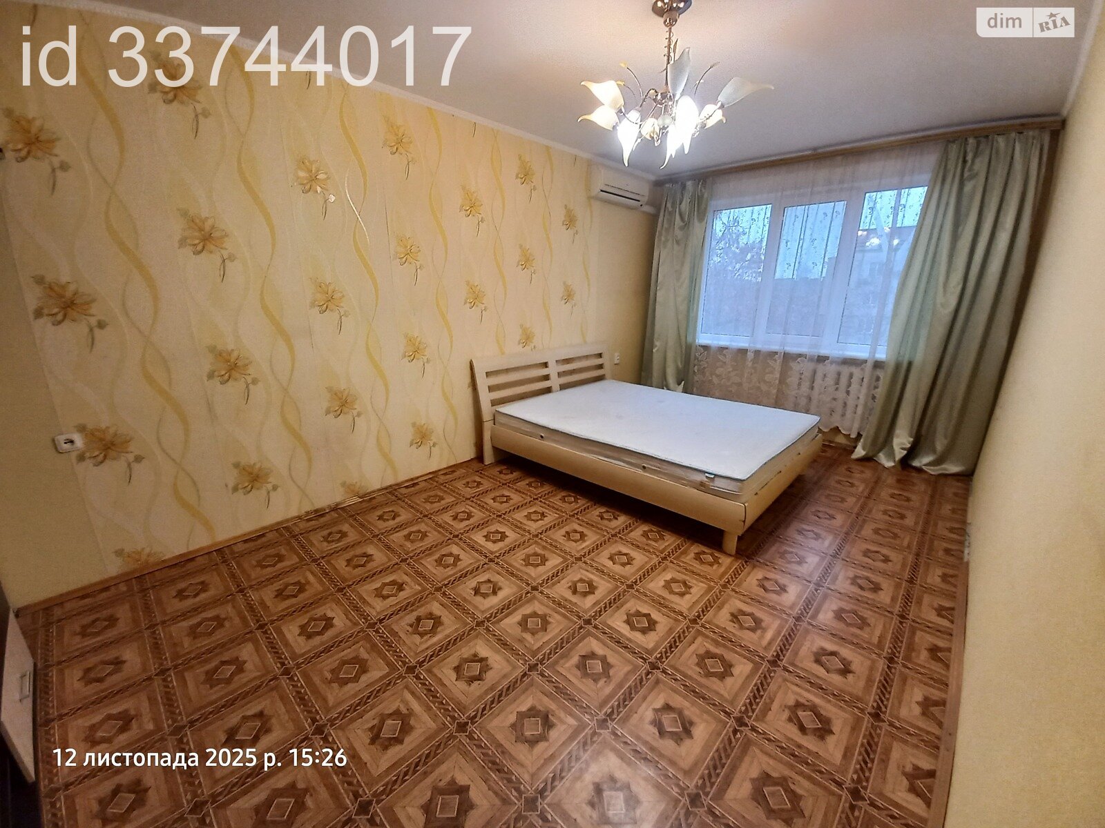 Продажа трехкомнатной квартиры в Чернигове, на ул. Защитников Украины, район Деснянский фото 1