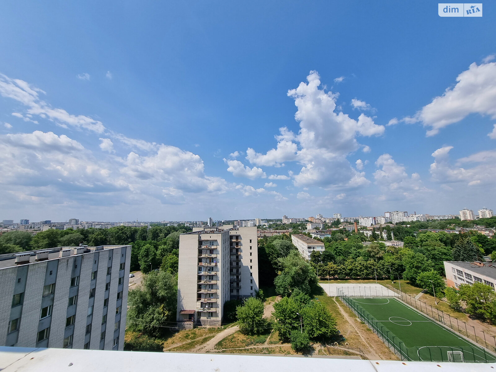 Продажа трехкомнатной квартиры в Чернигове, на ул. Михнюка Олега, район Дитинец фото 1