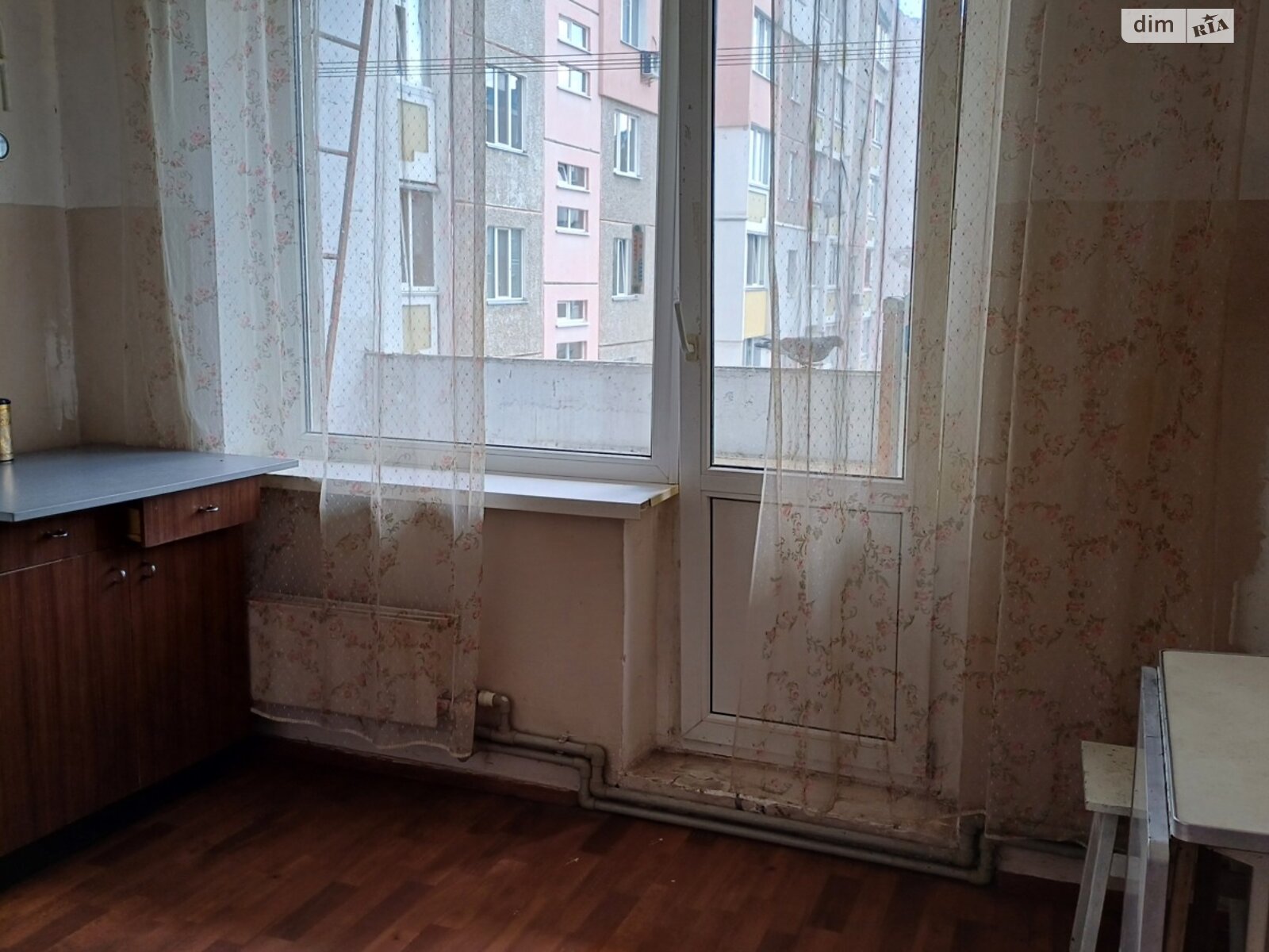 Продаж однокімнатної квартири в Чернігові, на вул. Курсанта Єськова 4, район Єськов фото 1 Продаж однокімнатної квартири в Чернігові, на вул. Курсанта Єськова 4, район Єськов фото 1
