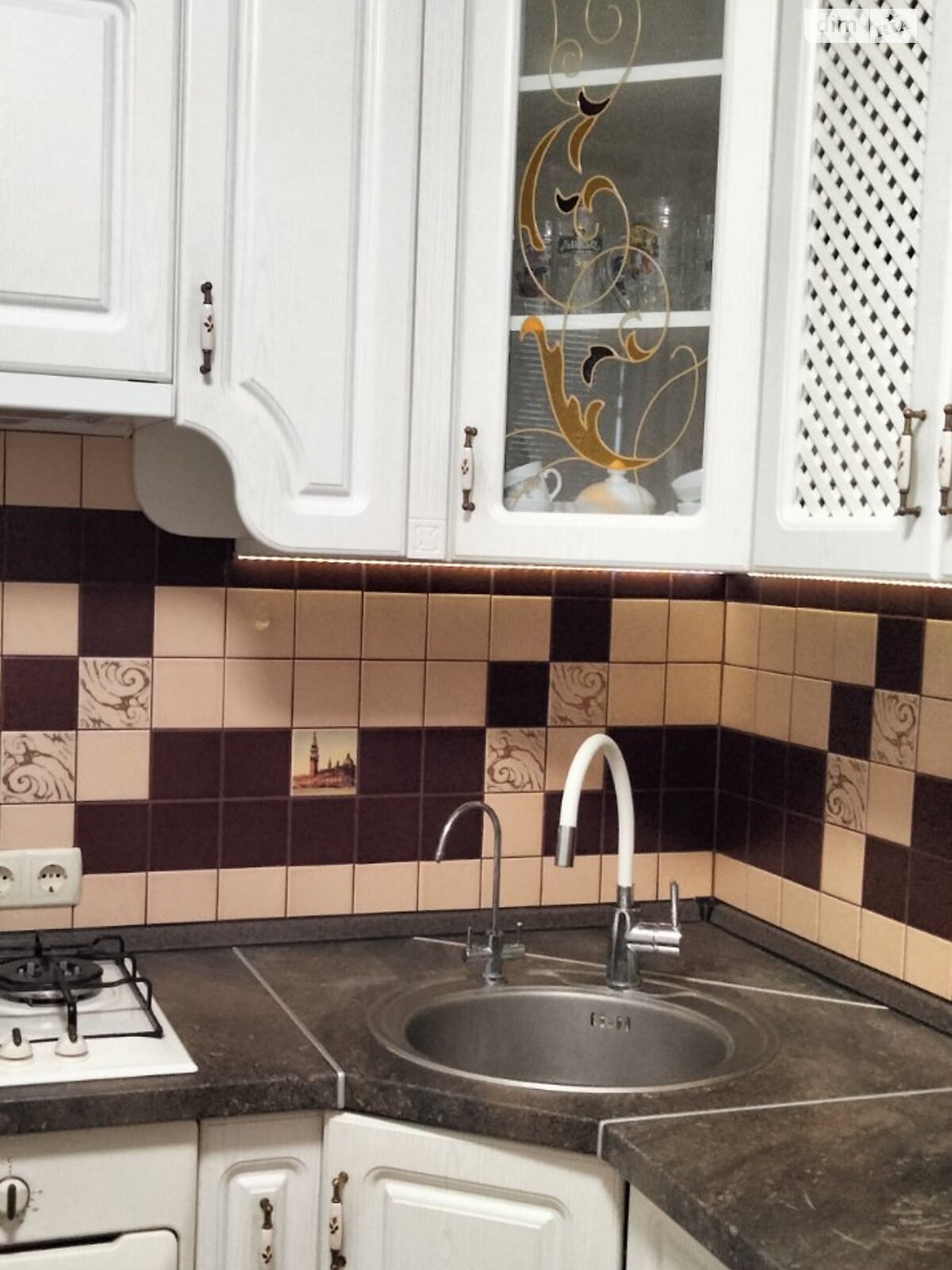 Продаж двокімнатної квартири в Чернігові, на вул. Курсанта Єськова, район Єськов фото 1 Продаж двокімнатної квартири в Чернігові, на вул. Курсанта Єськова, район Єськов фото 1