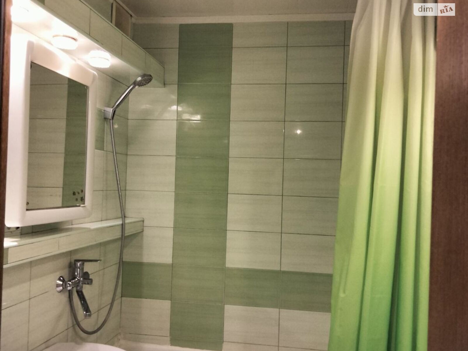 Продаж двокімнатної квартири в Чернігові, на вул. Курсанта Єськова, район Єськов фото 1 Продаж двокімнатної квартири в Чернігові, на вул. Курсанта Єськова, район Єськов фото 1