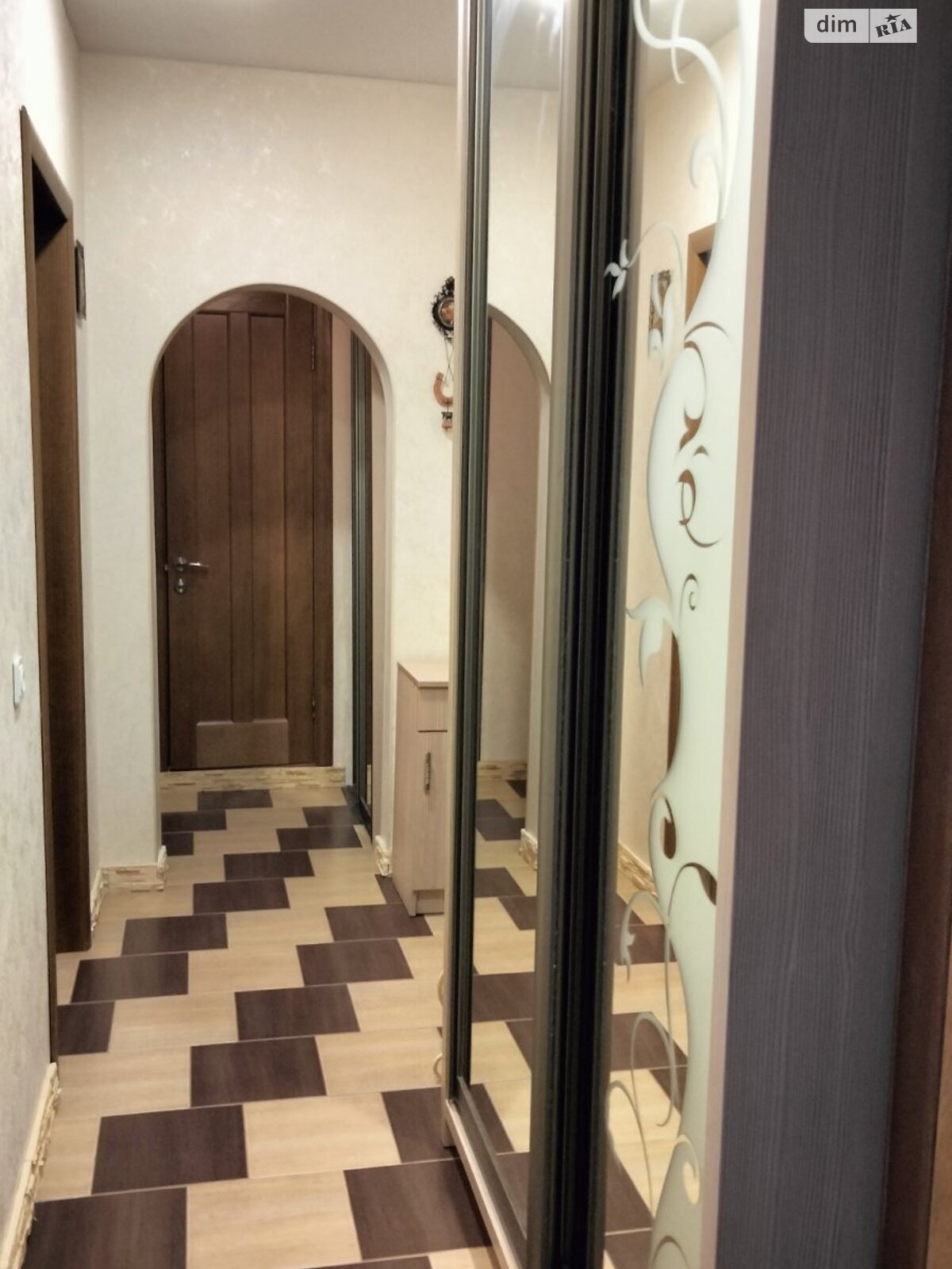 Продаж двокімнатної квартири в Чернігові, на вул. Курсанта Єськова, район Єськов фото 1 Продаж двокімнатної квартири в Чернігові, на вул. Курсанта Єськова, район Єськов фото 1