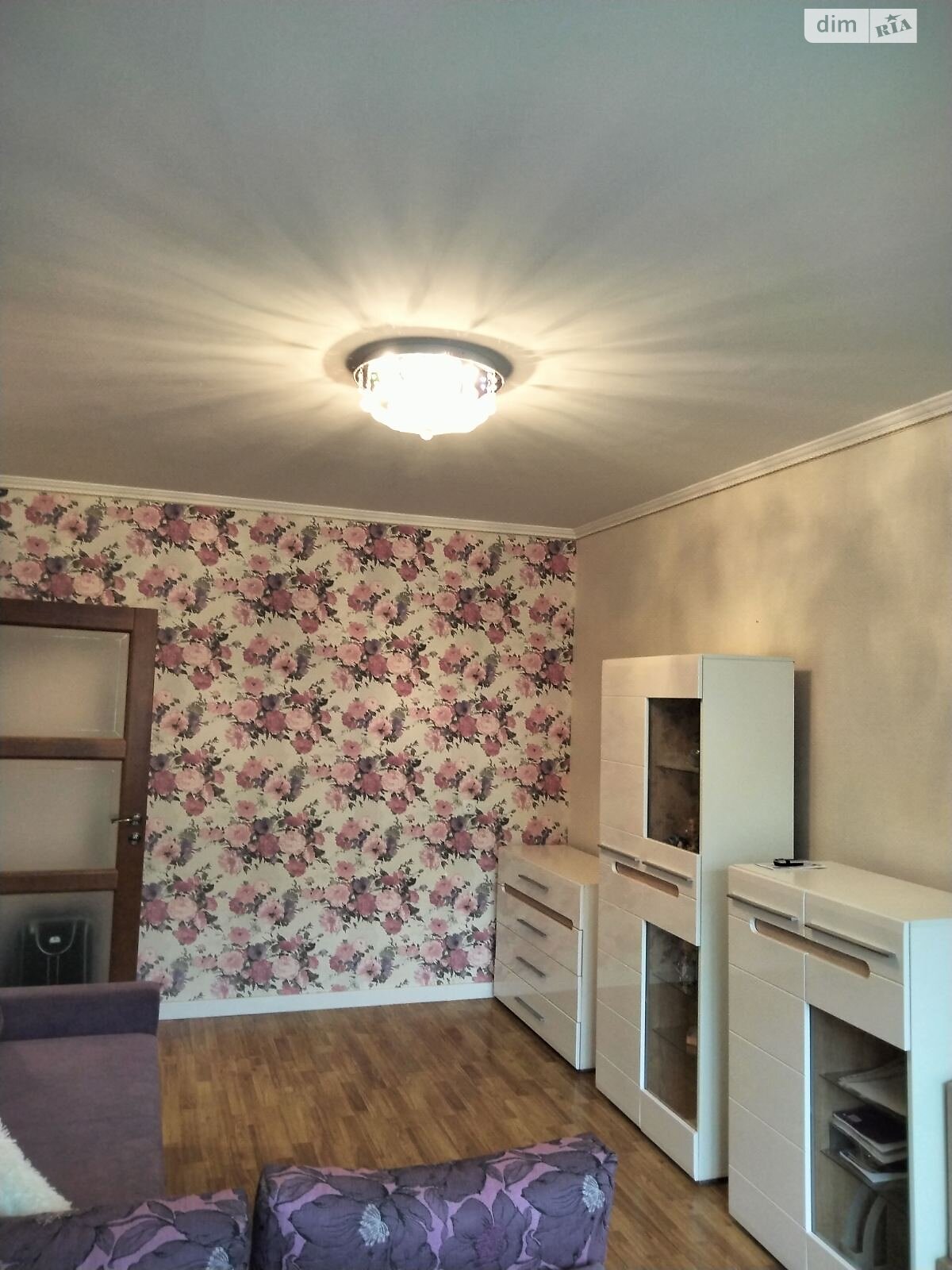 Продаж двокімнатної квартири в Чернігові, на вул. Курсанта Єськова, район Єськов фото 1 Продаж двокімнатної квартири в Чернігові, на вул. Курсанта Єськова, район Єськов фото 1