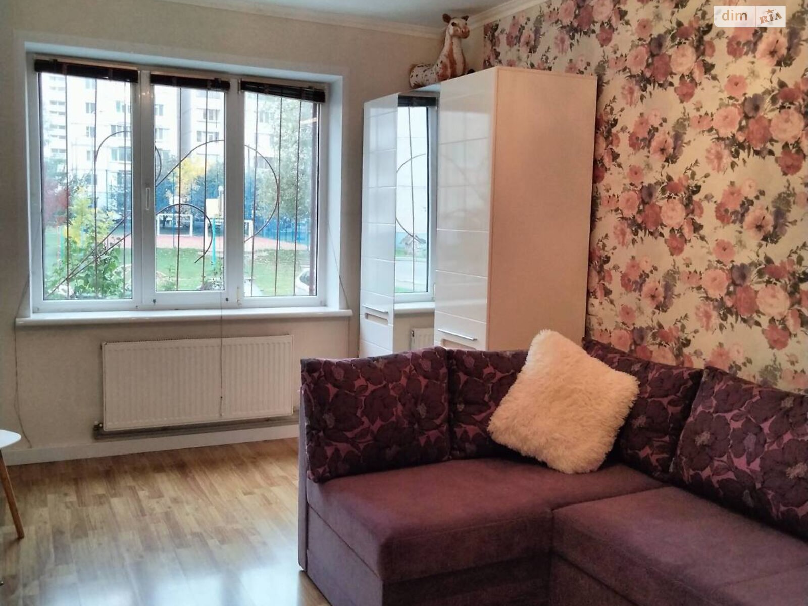 Продаж двокімнатної квартири в Чернігові, на вул. Курсанта Єськова, район Єськов фото 1 Продаж двокімнатної квартири в Чернігові, на вул. Курсанта Єськова, район Єськов фото 1