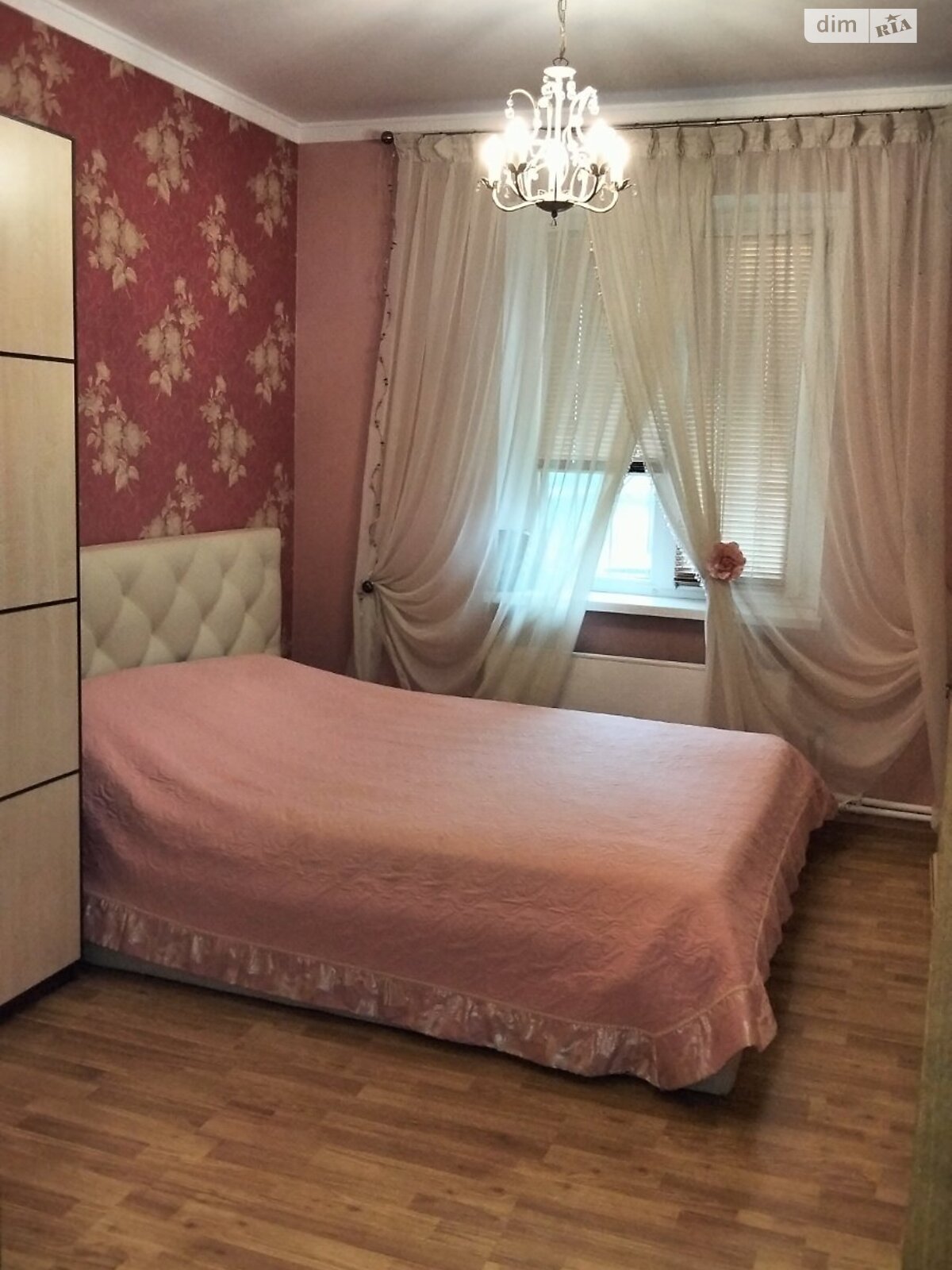 Продаж двокімнатної квартири в Чернігові, на вул. Курсанта Єськова, район Єськов фото 1 Продаж двокімнатної квартири в Чернігові, на вул. Курсанта Єськова, район Єськов фото 1