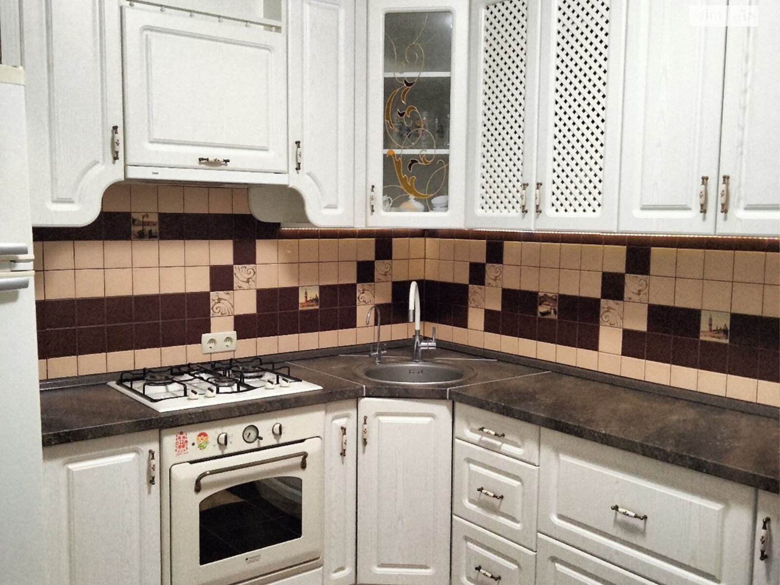 Продаж двокімнатної квартири в Чернігові, на вул. Курсанта Єськова, район Єськов фото 1 Продаж двокімнатної квартири в Чернігові, на вул. Курсанта Єськова, район Єськов фото 1